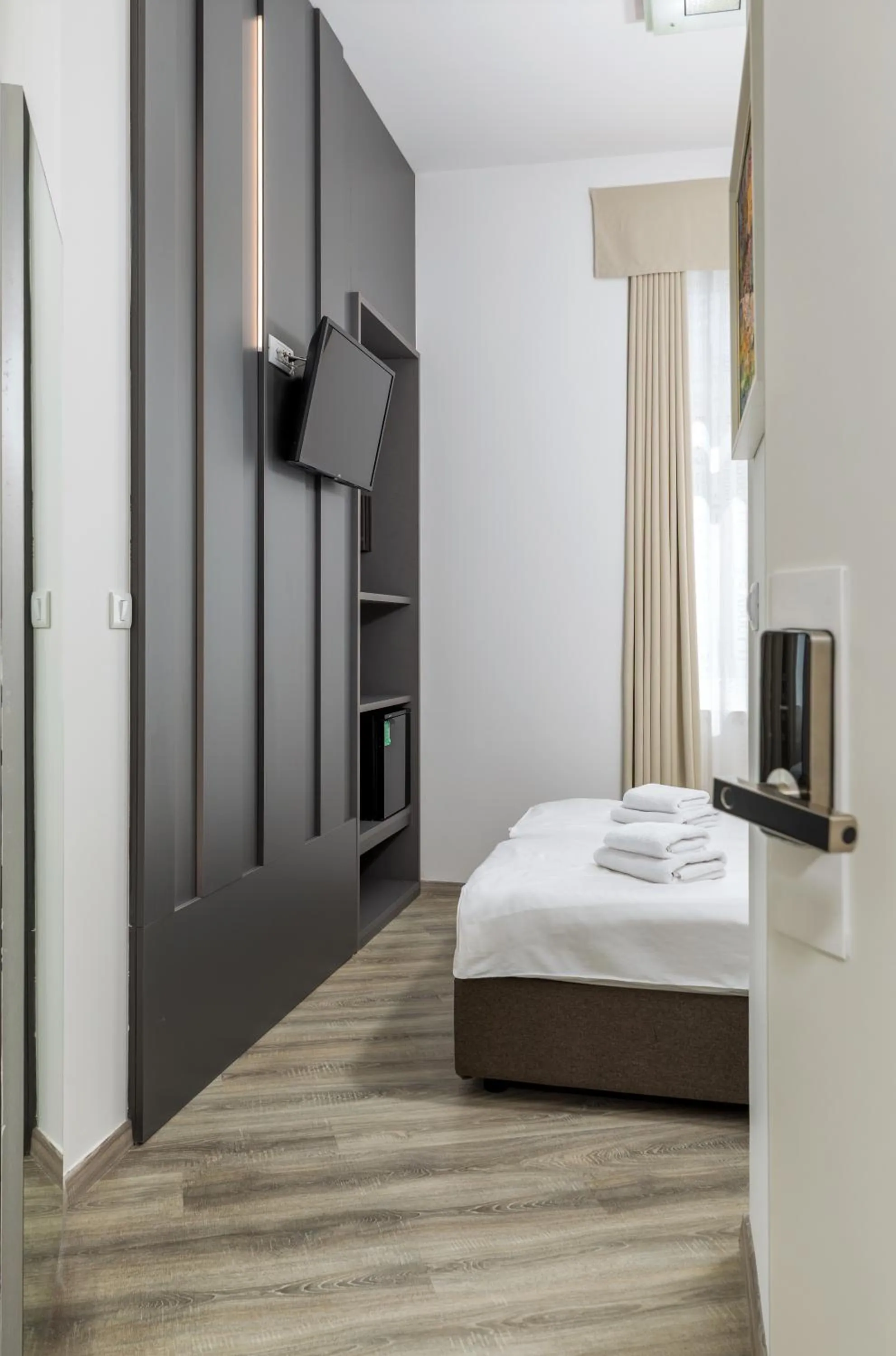 Photo of the whole room, Bed in Boutique Suites Joyce