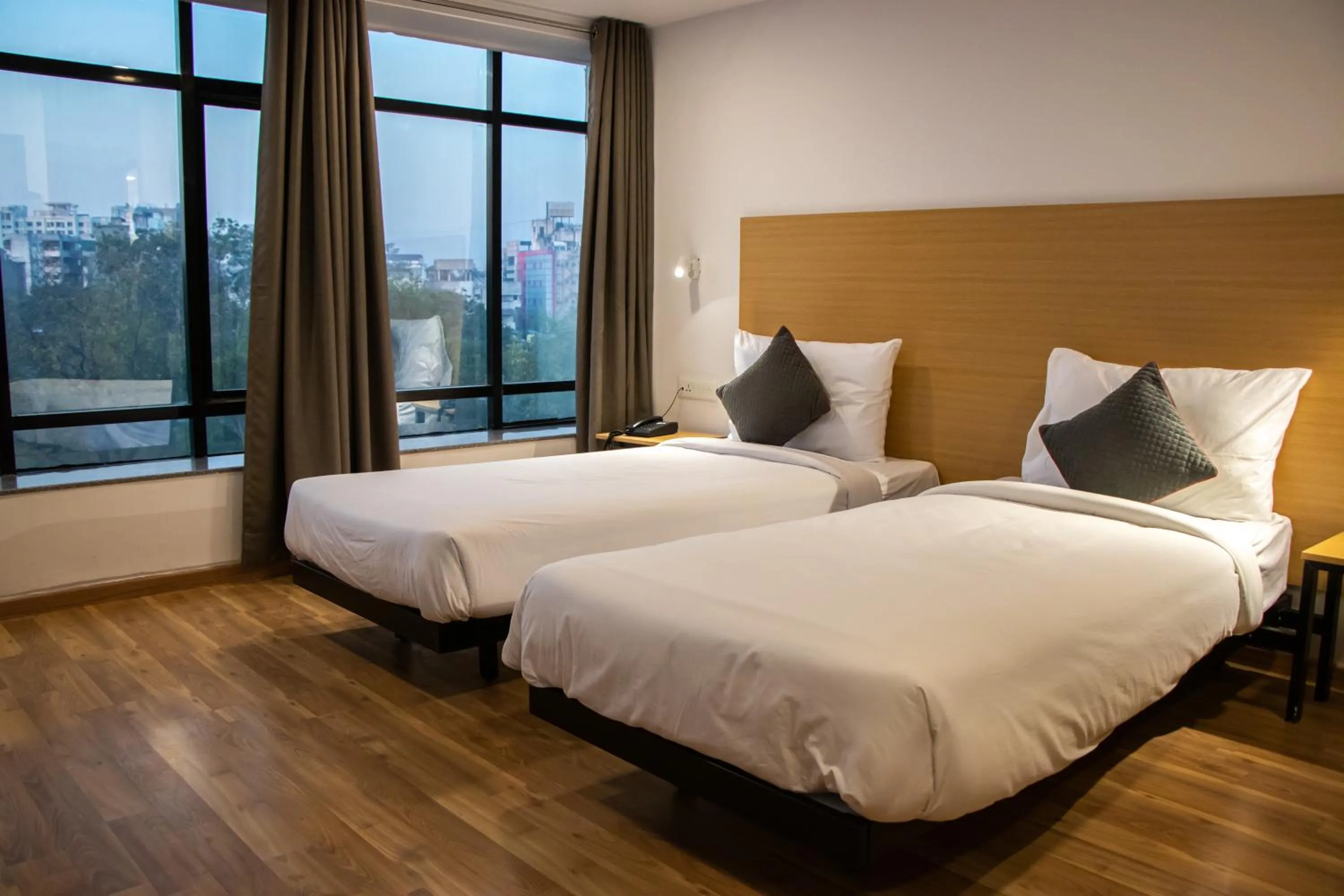 Bedroom, Bed in Grey Oak Hotel