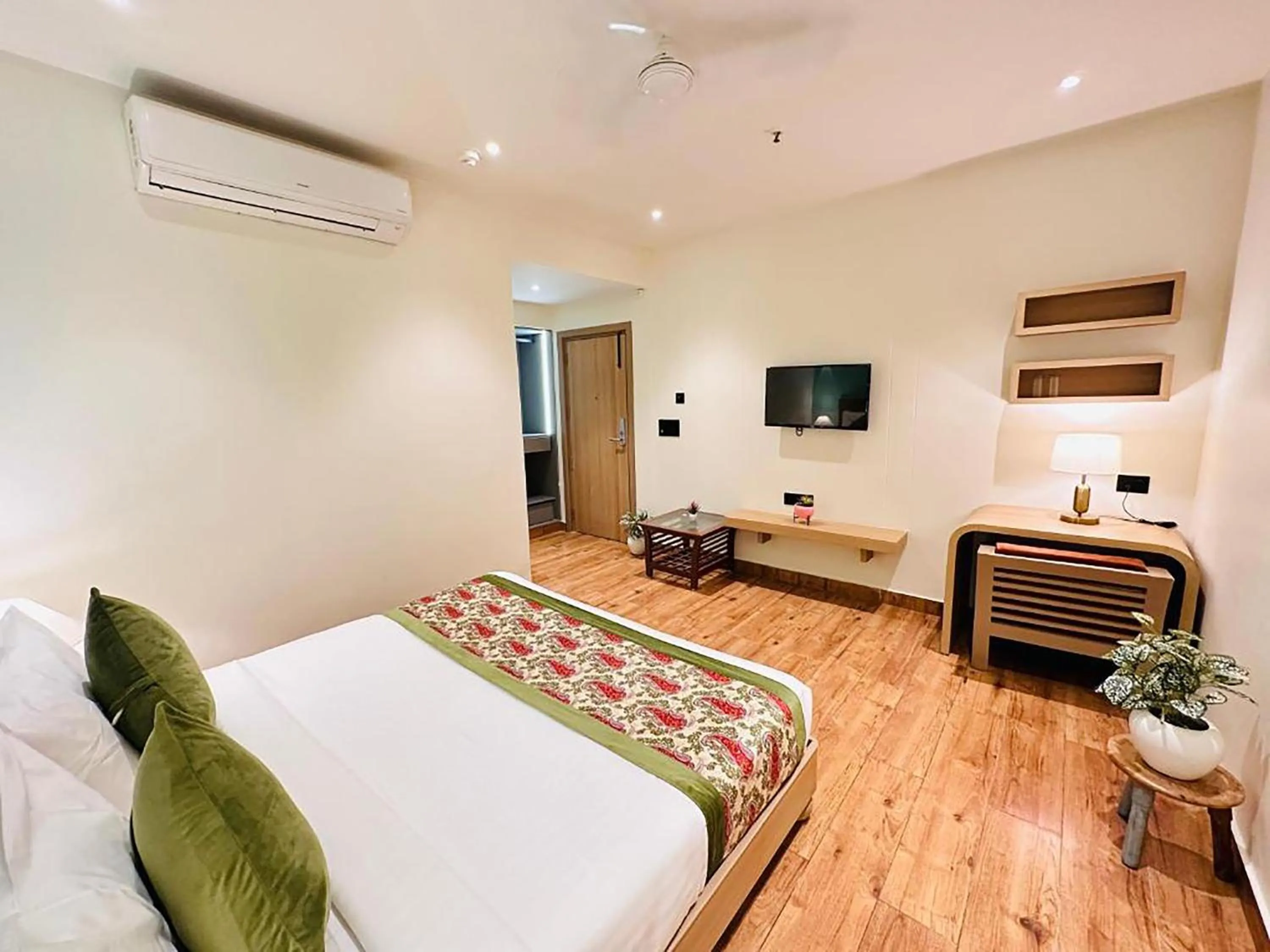 Bed in Hotel Punj E Tara Anand Vihar Vaishali Ghaziabad