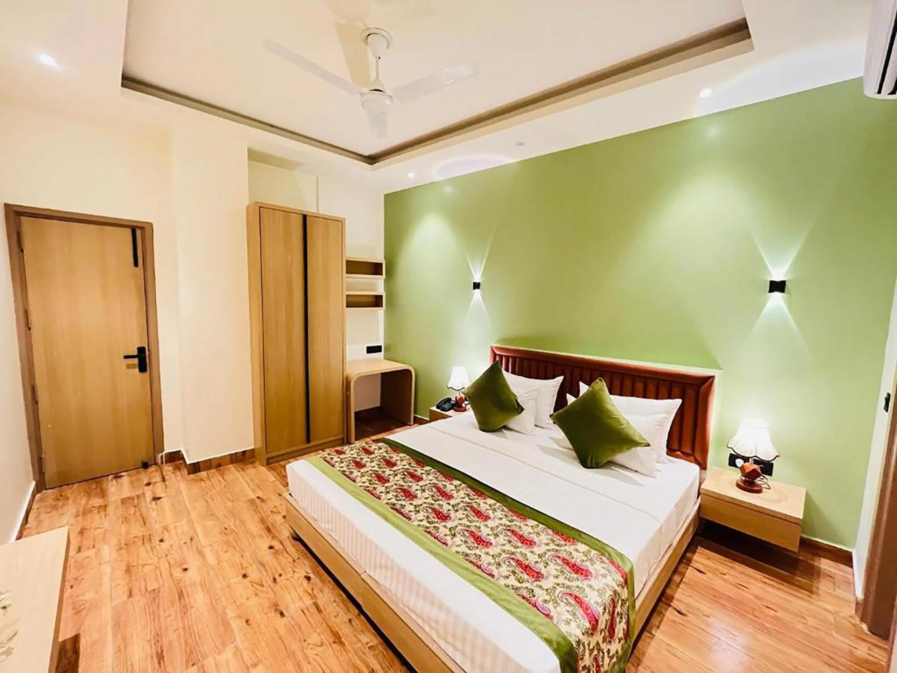 Bed in Hotel Punj E Tara Anand Vihar Vaishali Ghaziabad