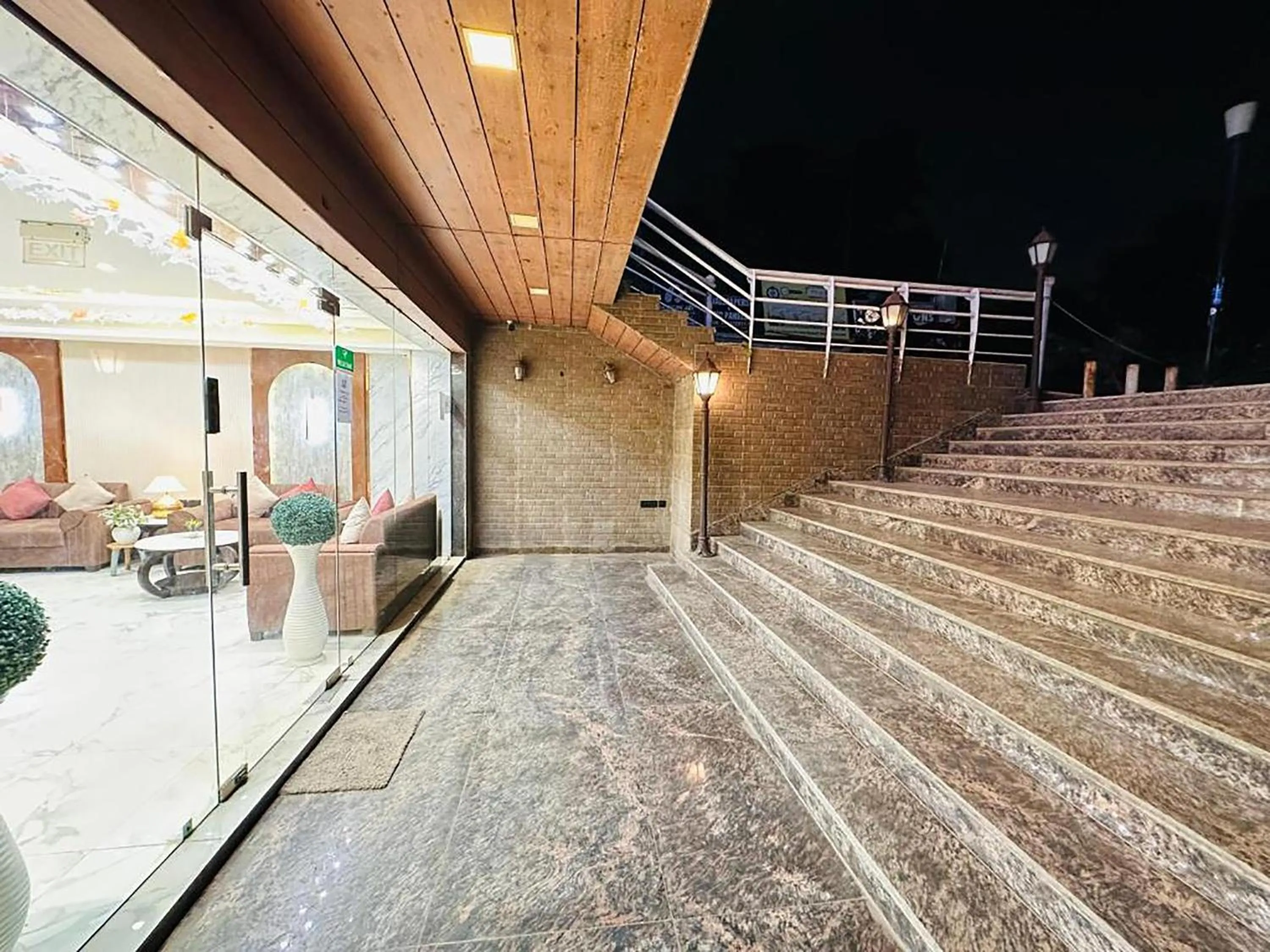 Night in Hotel Punj E Tara Anand Vihar Vaishali Ghaziabad