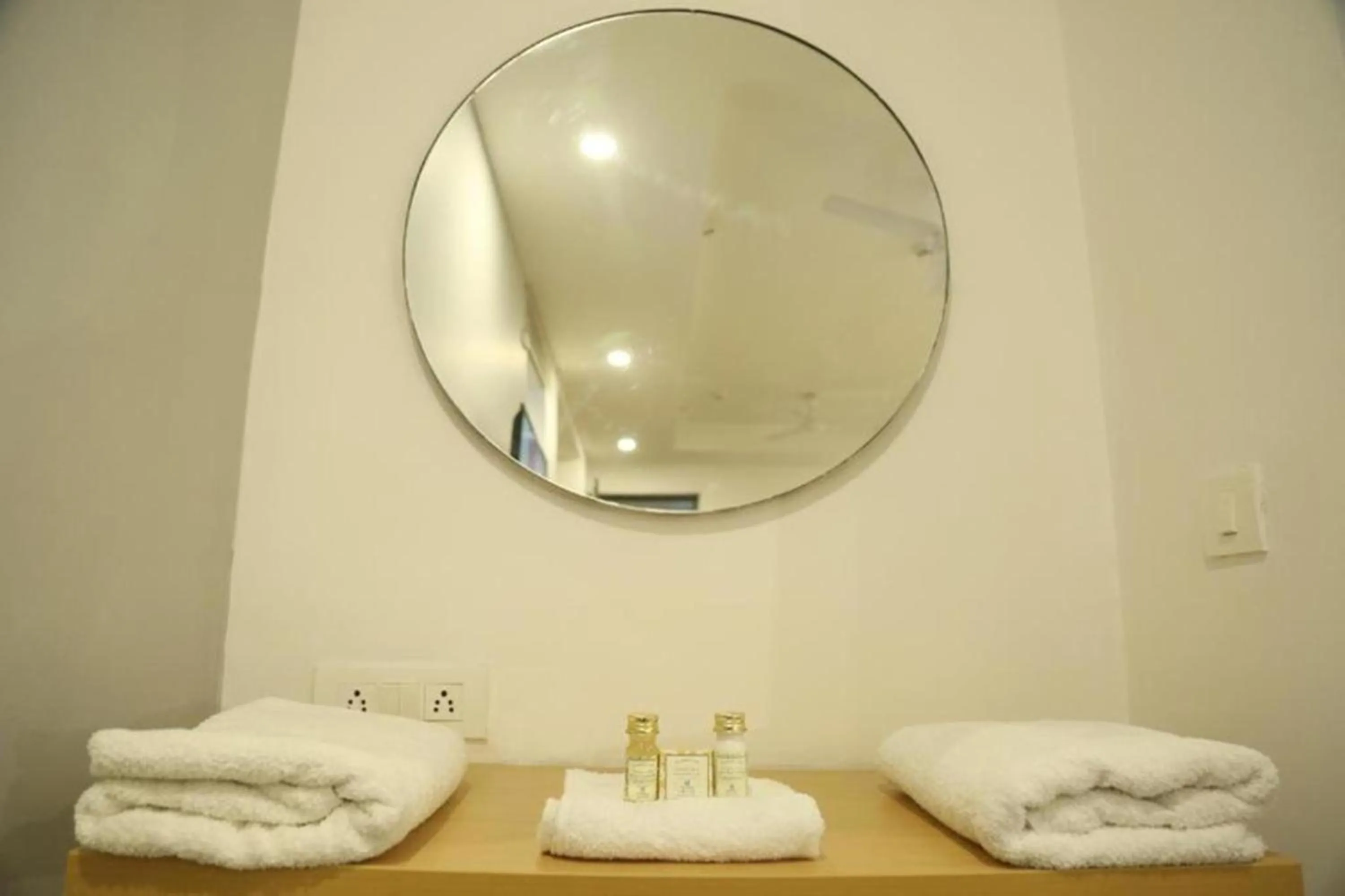 towels in The Roseman Hotel & Suites