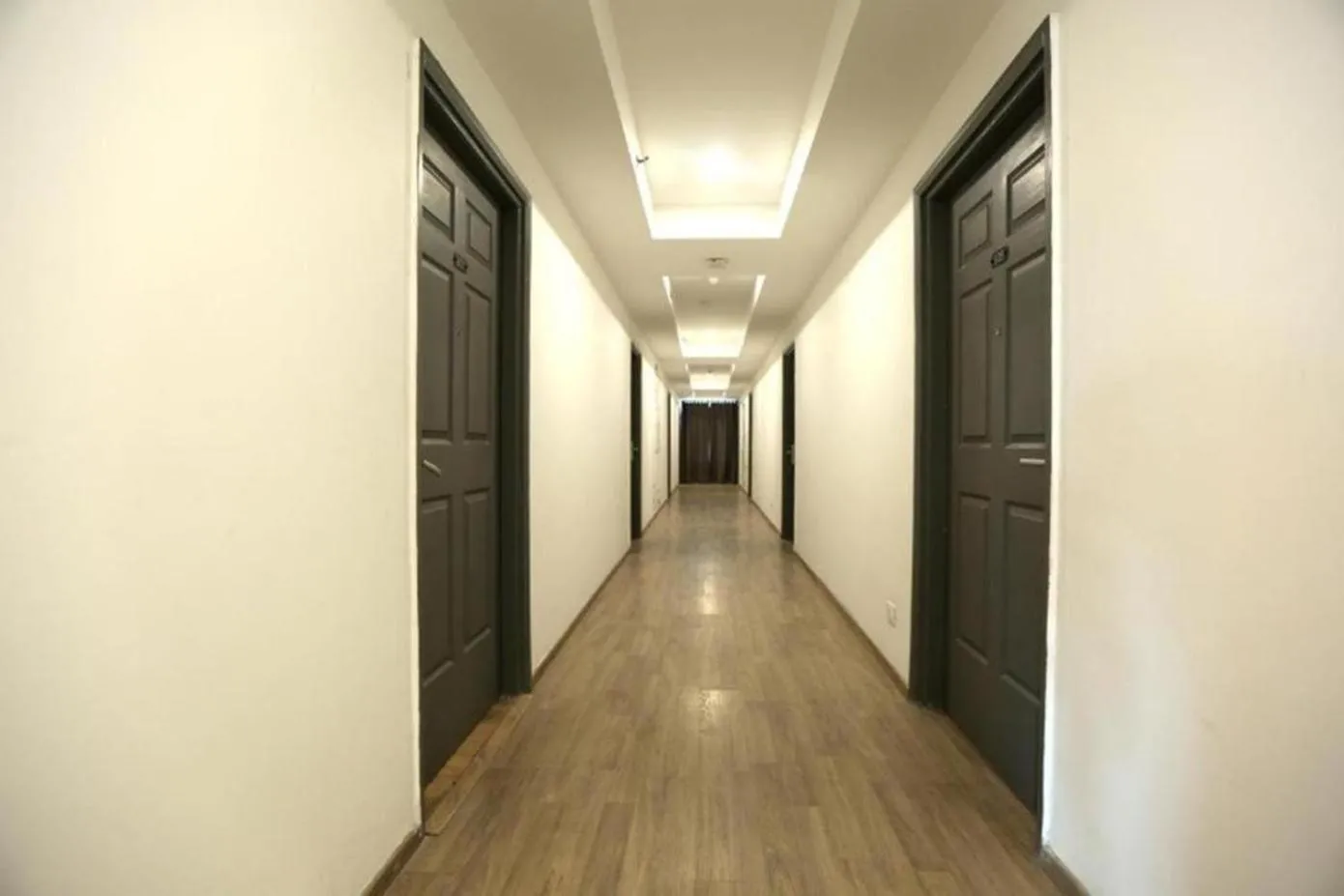 Floor plan in The Roseman Hotel & Suites