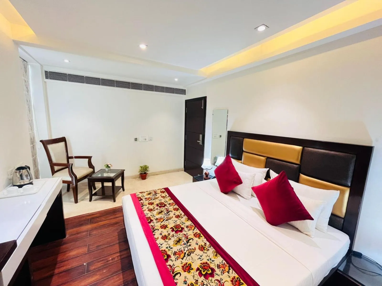 Bed in Hotel Grand Stay