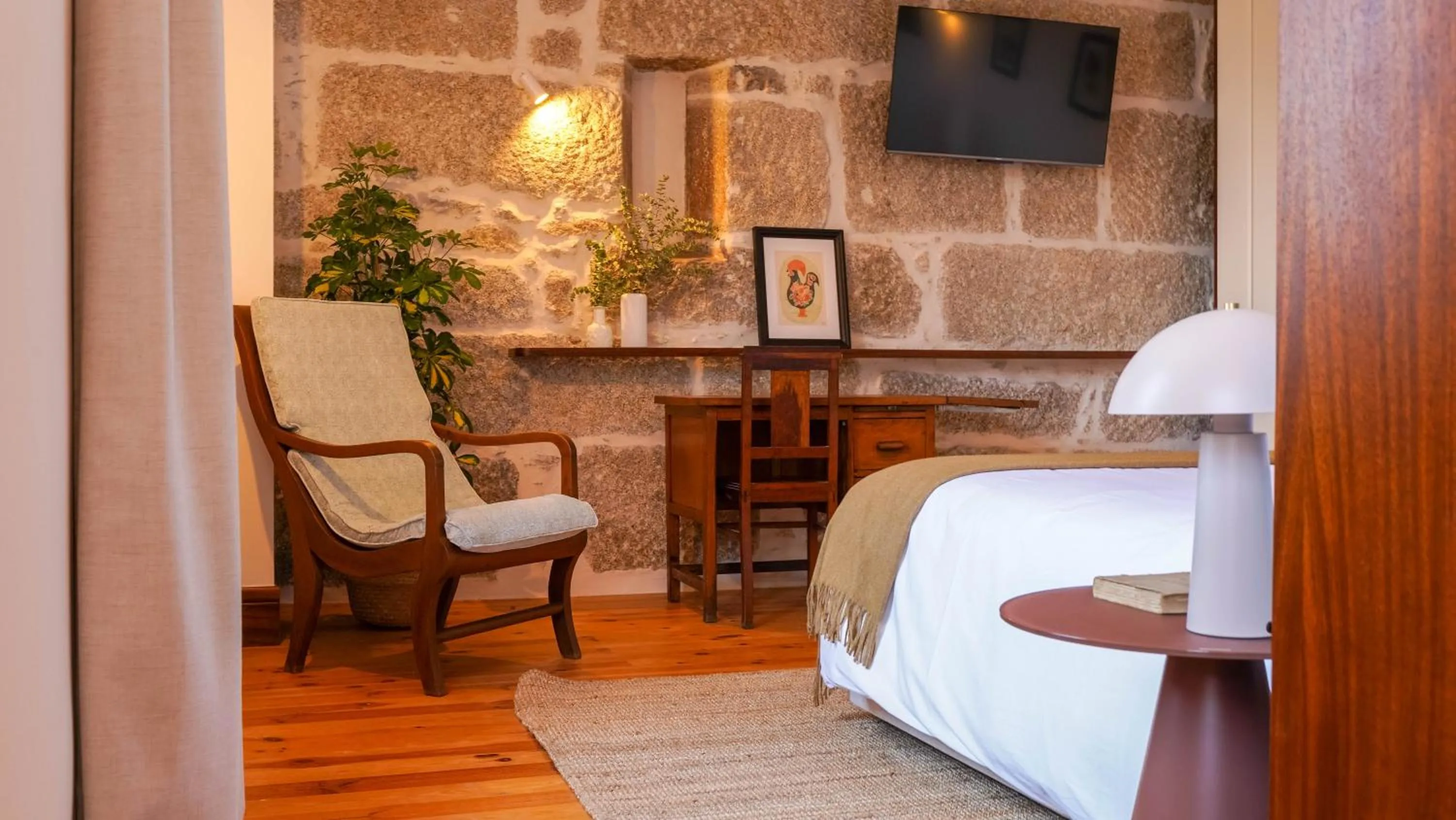 Bedroom, Bed in Being Porto Hostel