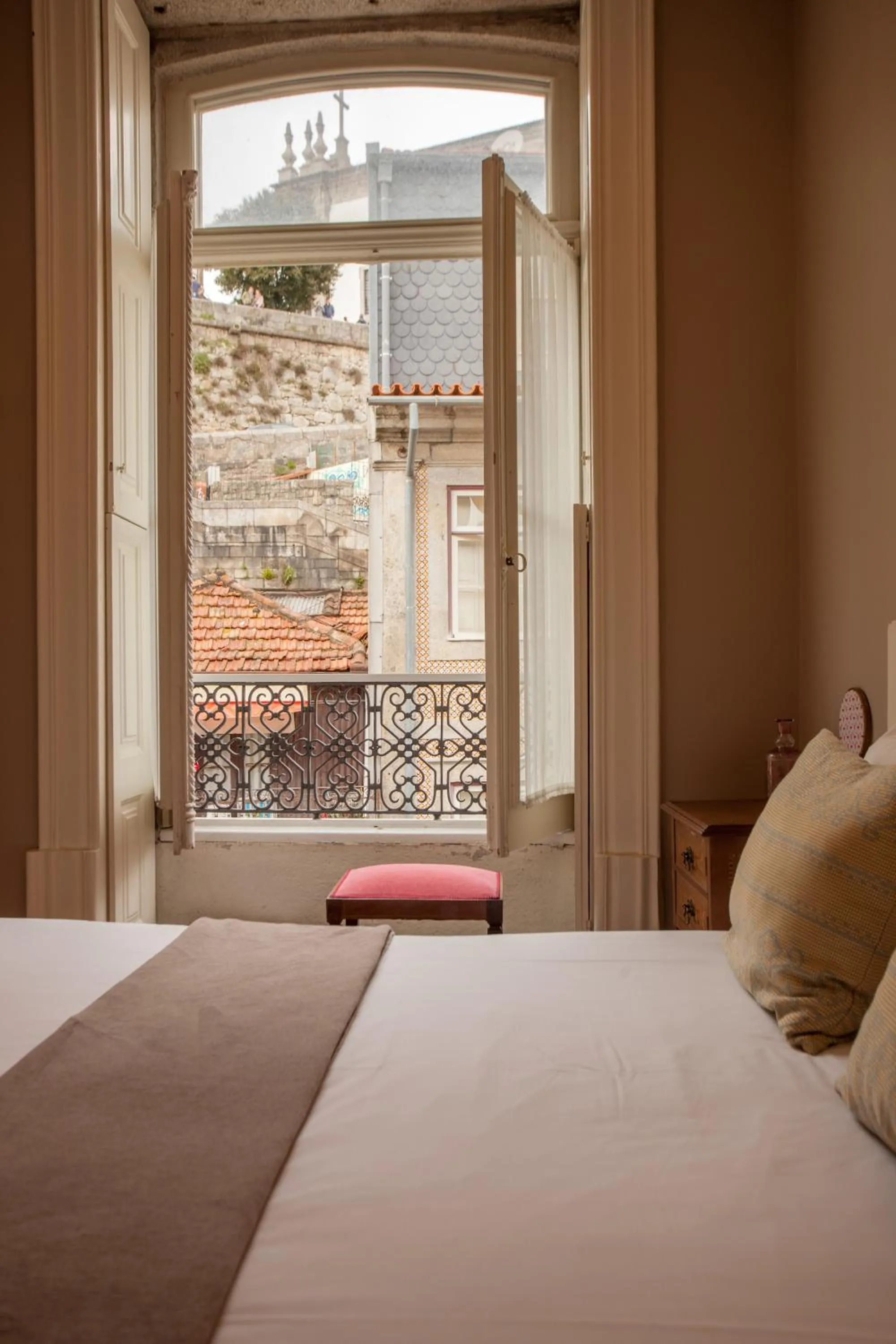 View (from property/room), Bed in Being Porto Hostel