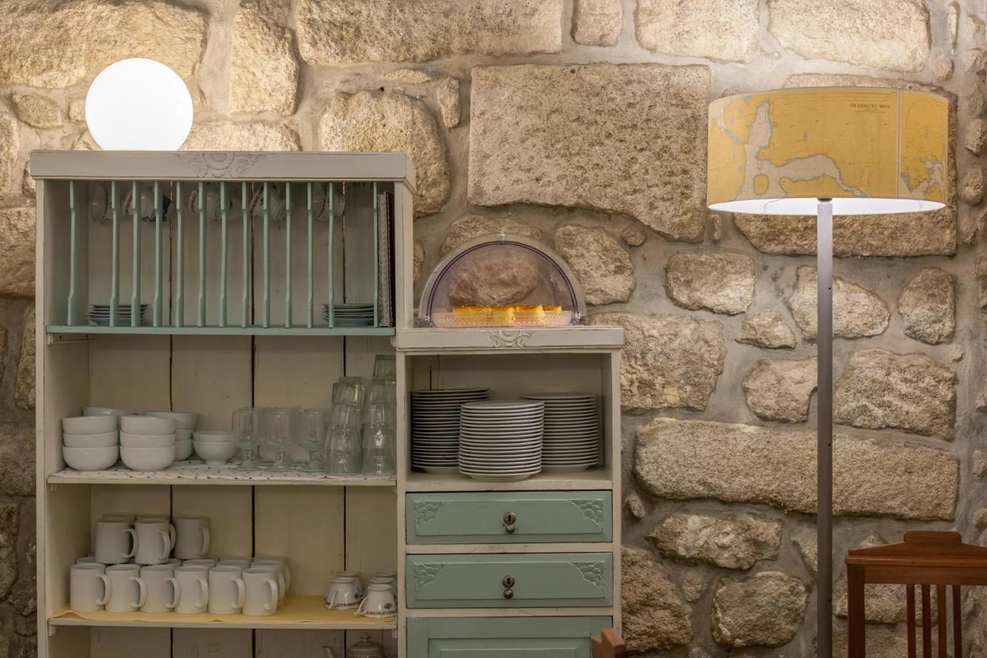 Communal kitchen in Being Porto Hostel