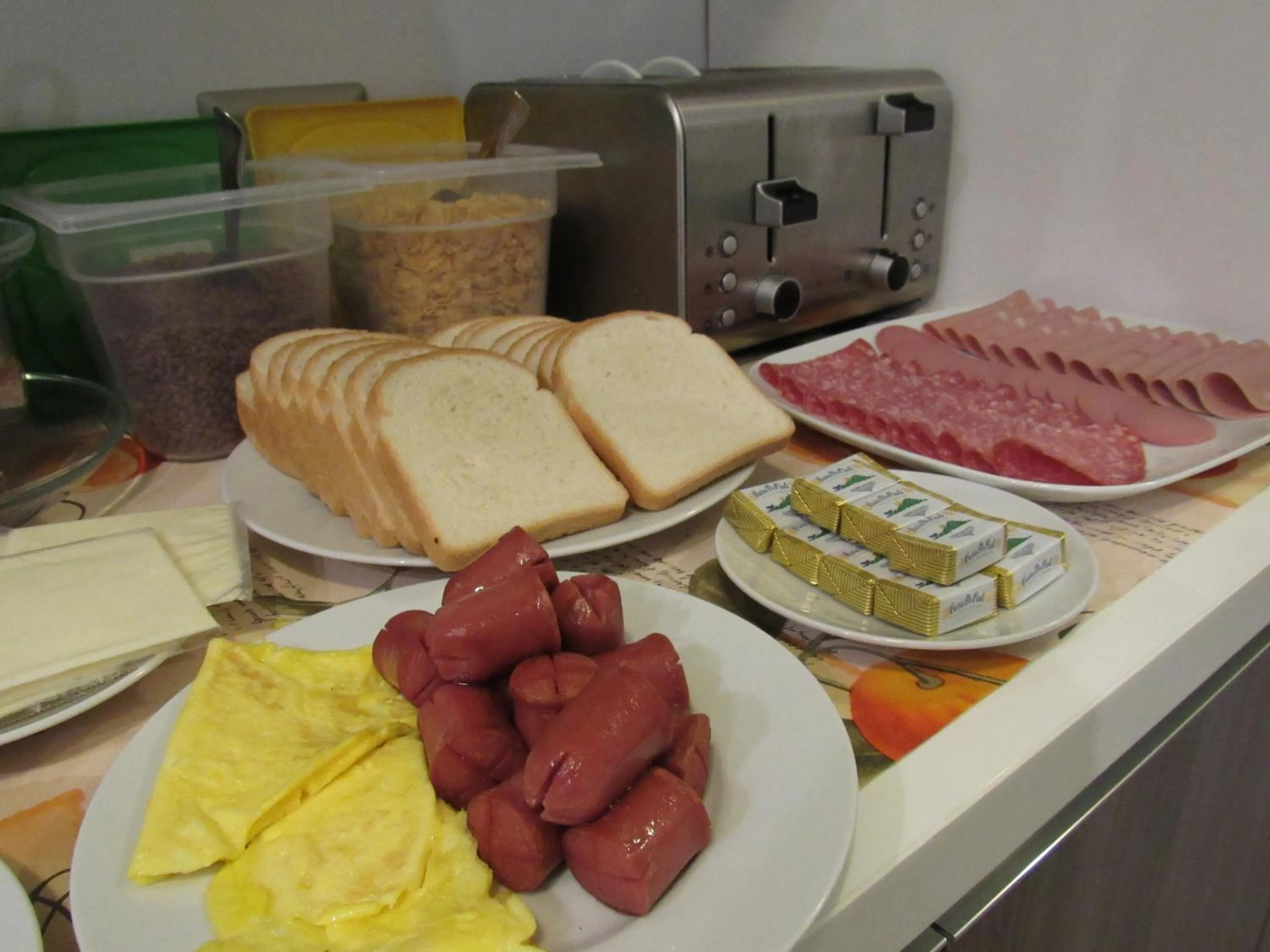 Communal lounge/ TV room, Breakfast in Pianeta Roma