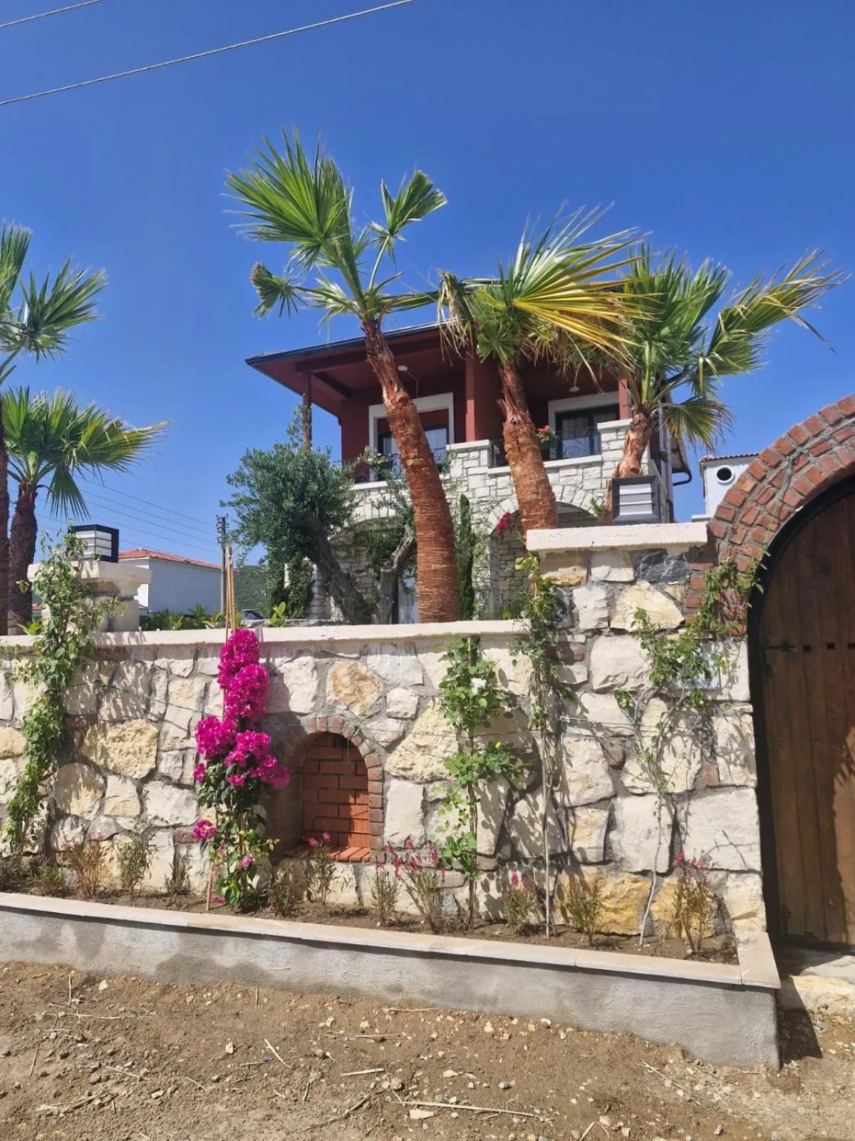 Property building in Velder House Urla