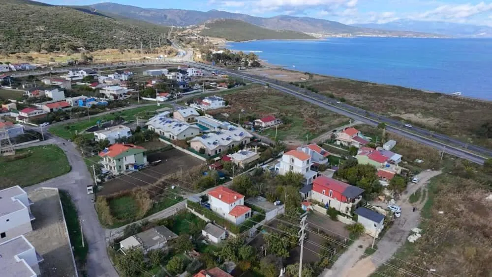 Property building in Velder House Urla