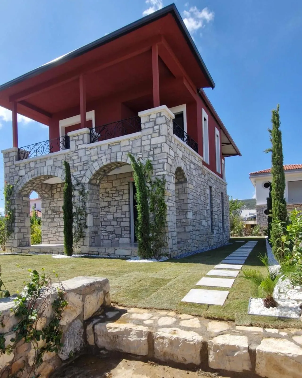 Property building in Velder House Urla