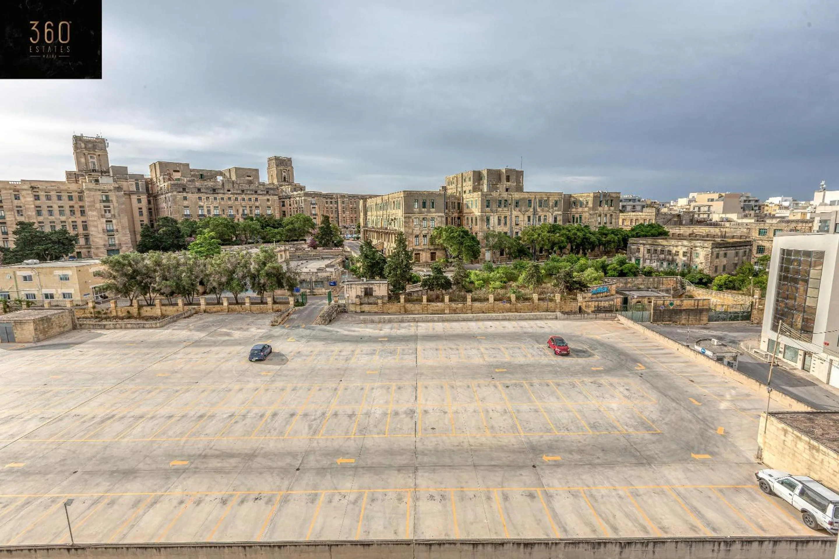 Property building in Stunning 2BR penthouse with harbour view & BBQ by 360 Estates