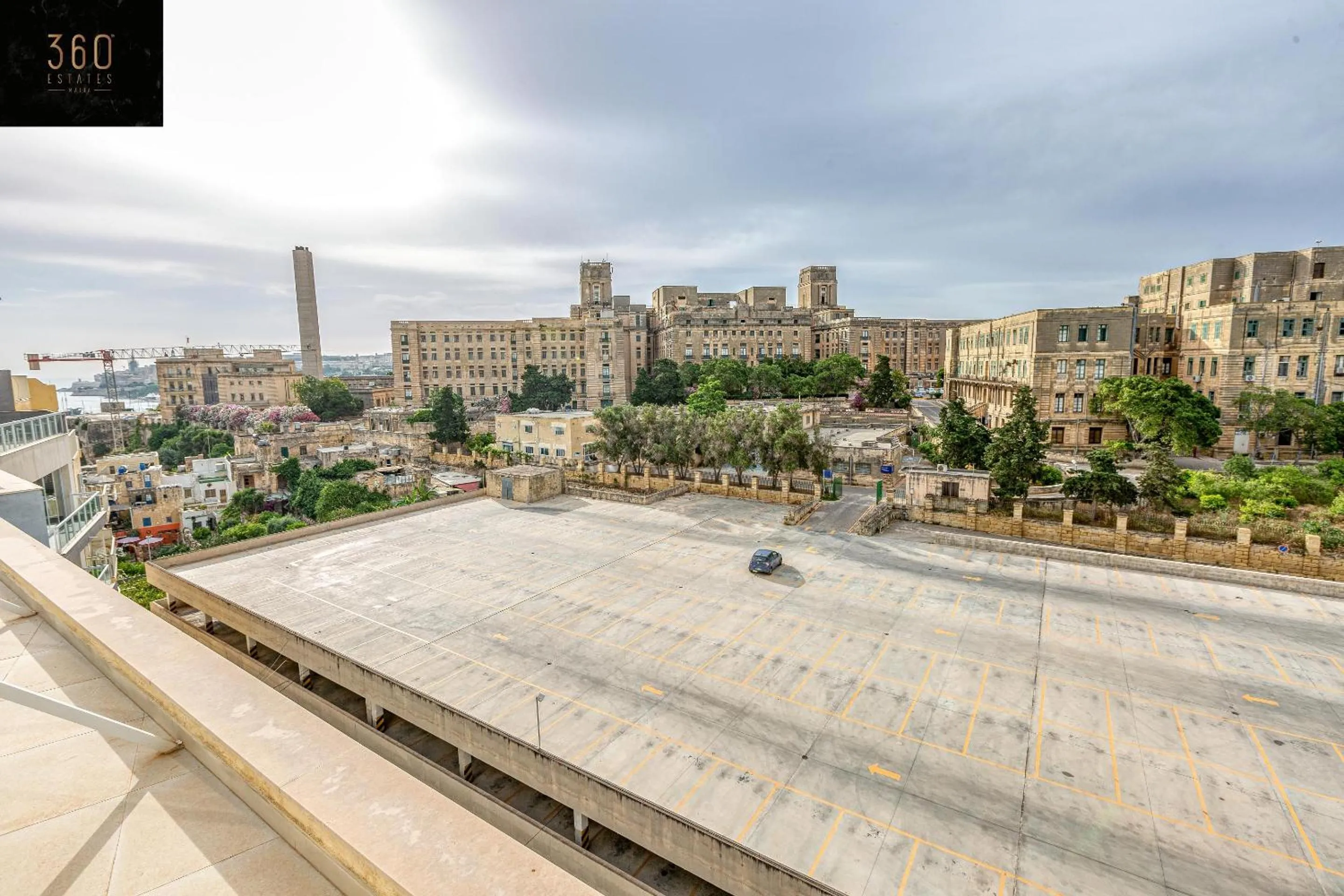Property building in Stunning 2BR penthouse with harbour view & BBQ by 360 Estates