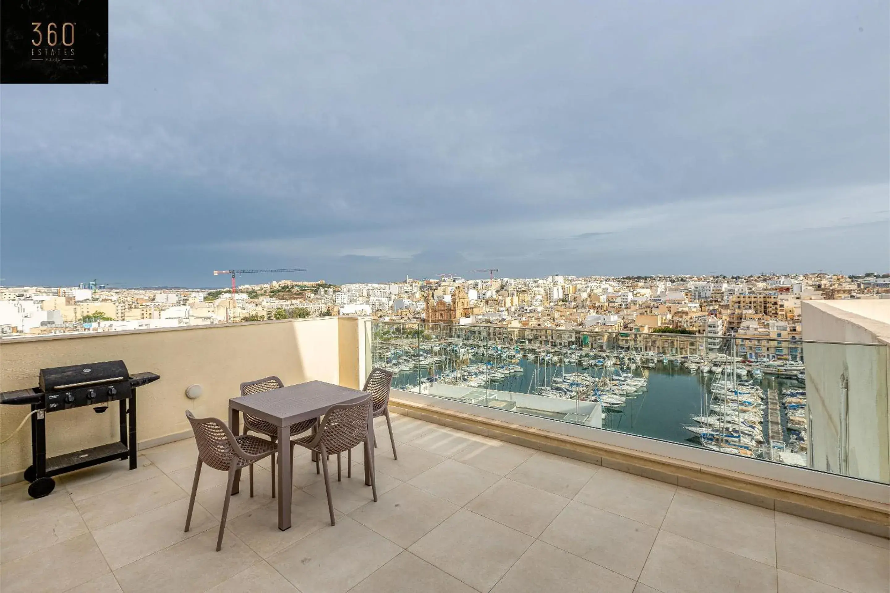 Stunning 2BR penthouse with harbour view & BBQ by 360 Estates Stunning 2BR penthouse with harbour view & BBQ by 360 Estates