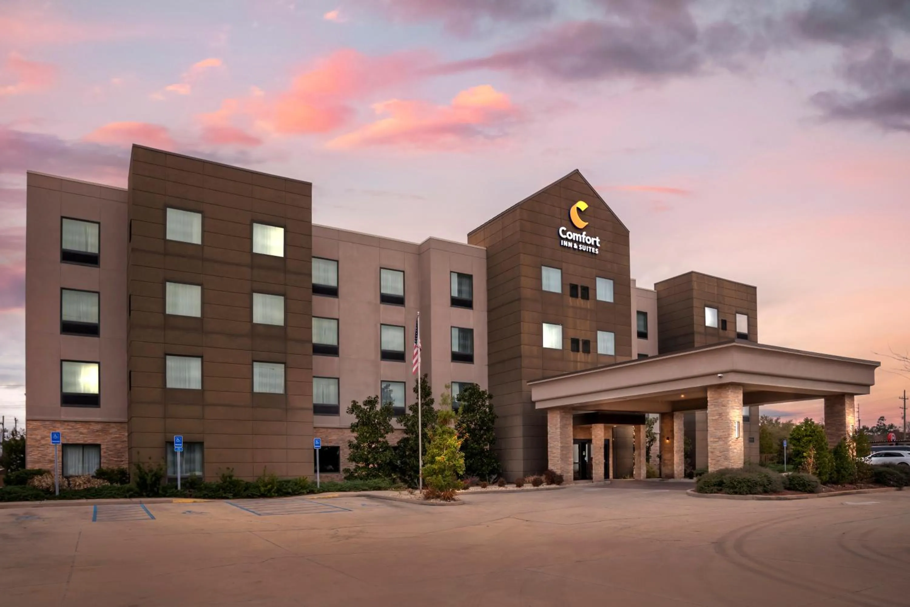 Property building in Comfort Inn & Suites