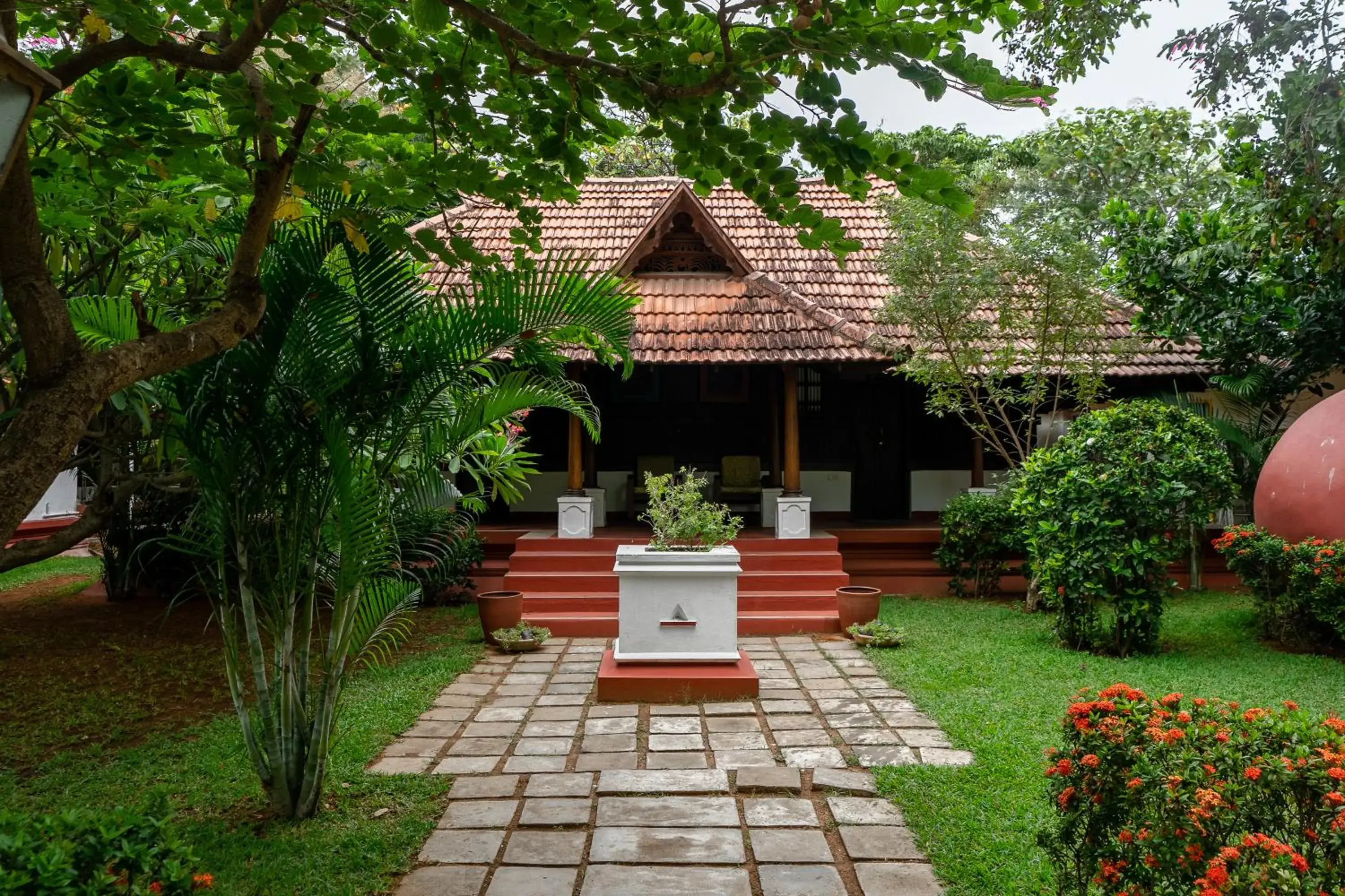 Facade/entrance in Green Meadows Resort Facade/entrance in Green Meadows Resort