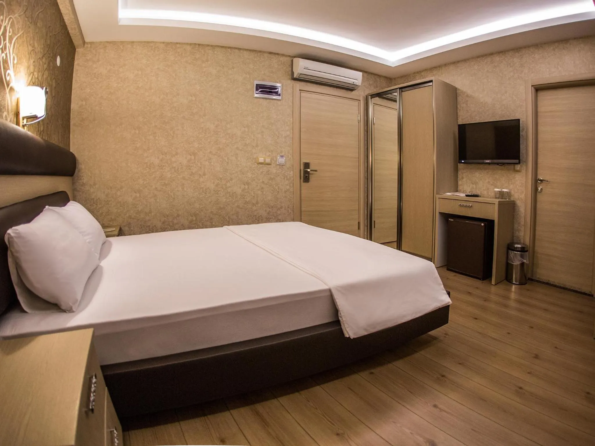 Photo of the whole room in Payidar Hotel