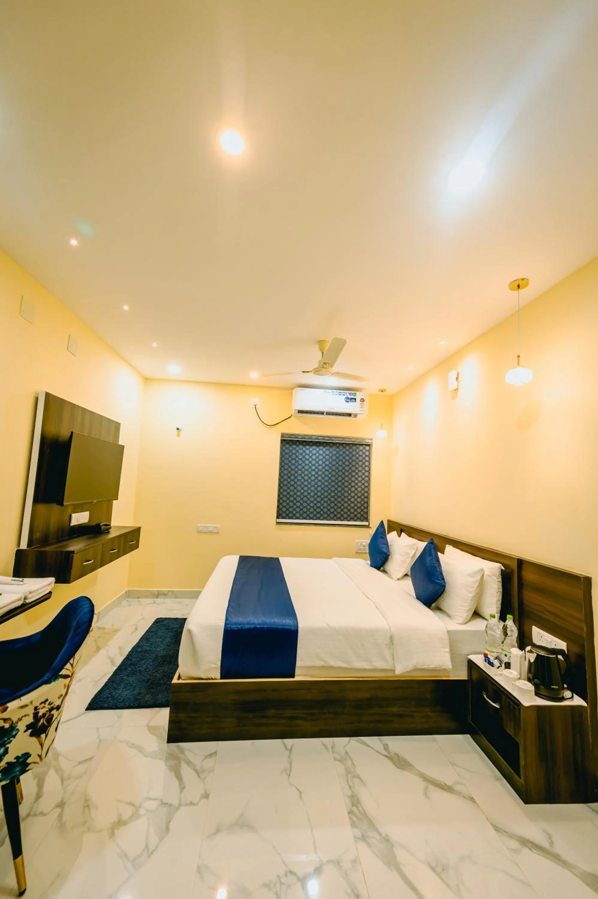 Bed in Livotel Premium Hotel