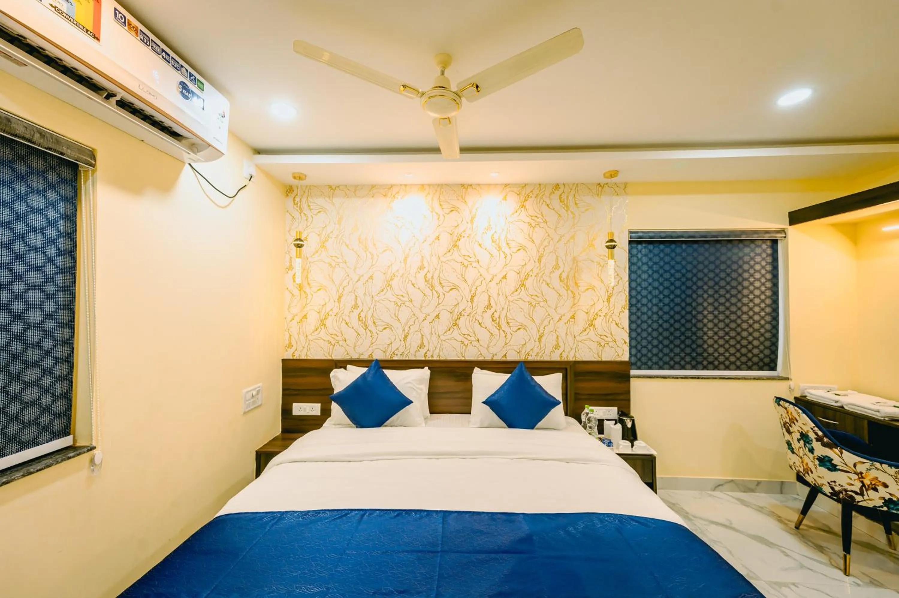 Bed in Livotel Premium Hotel