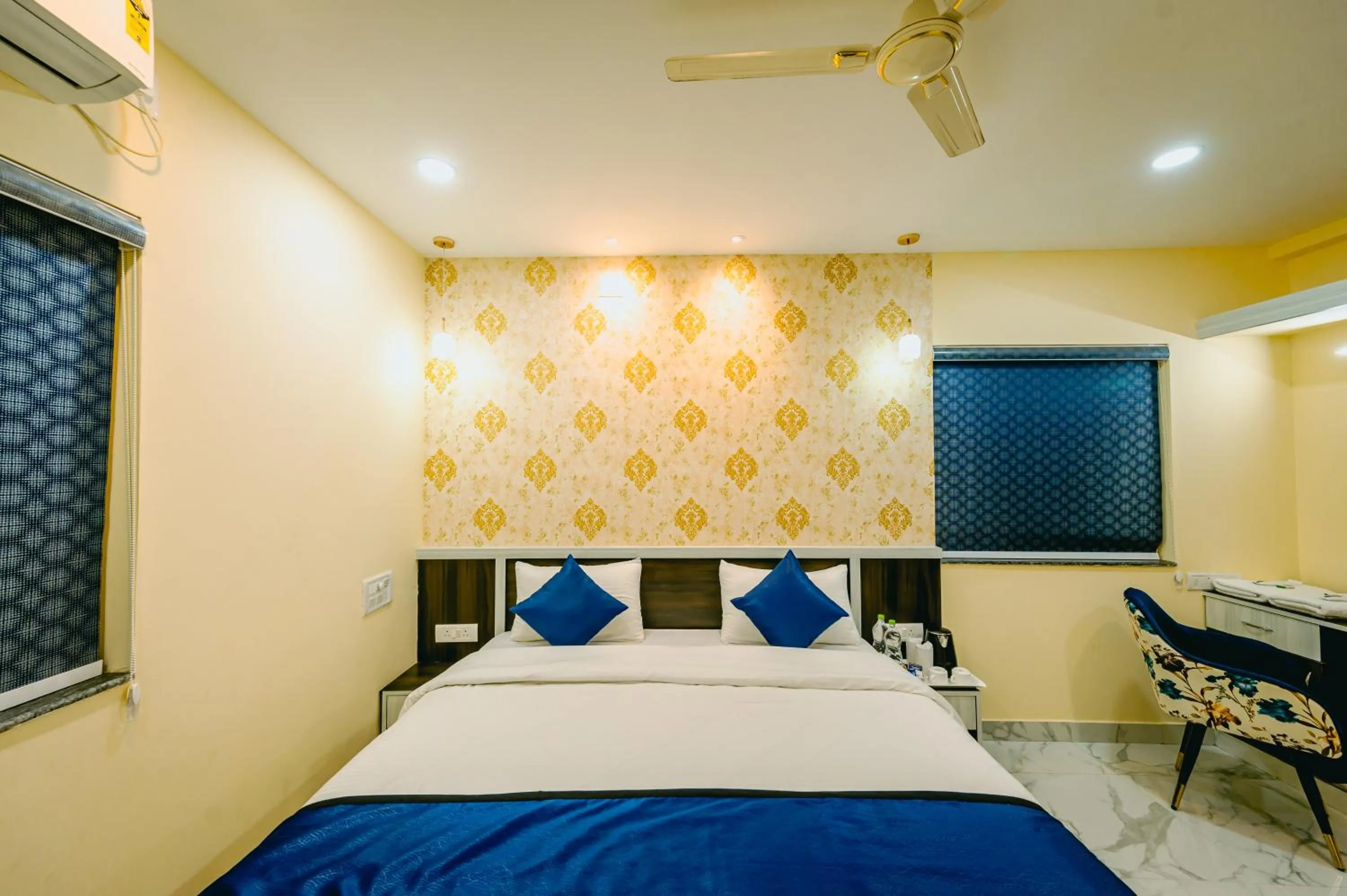 Bed in Livotel Premium Hotel