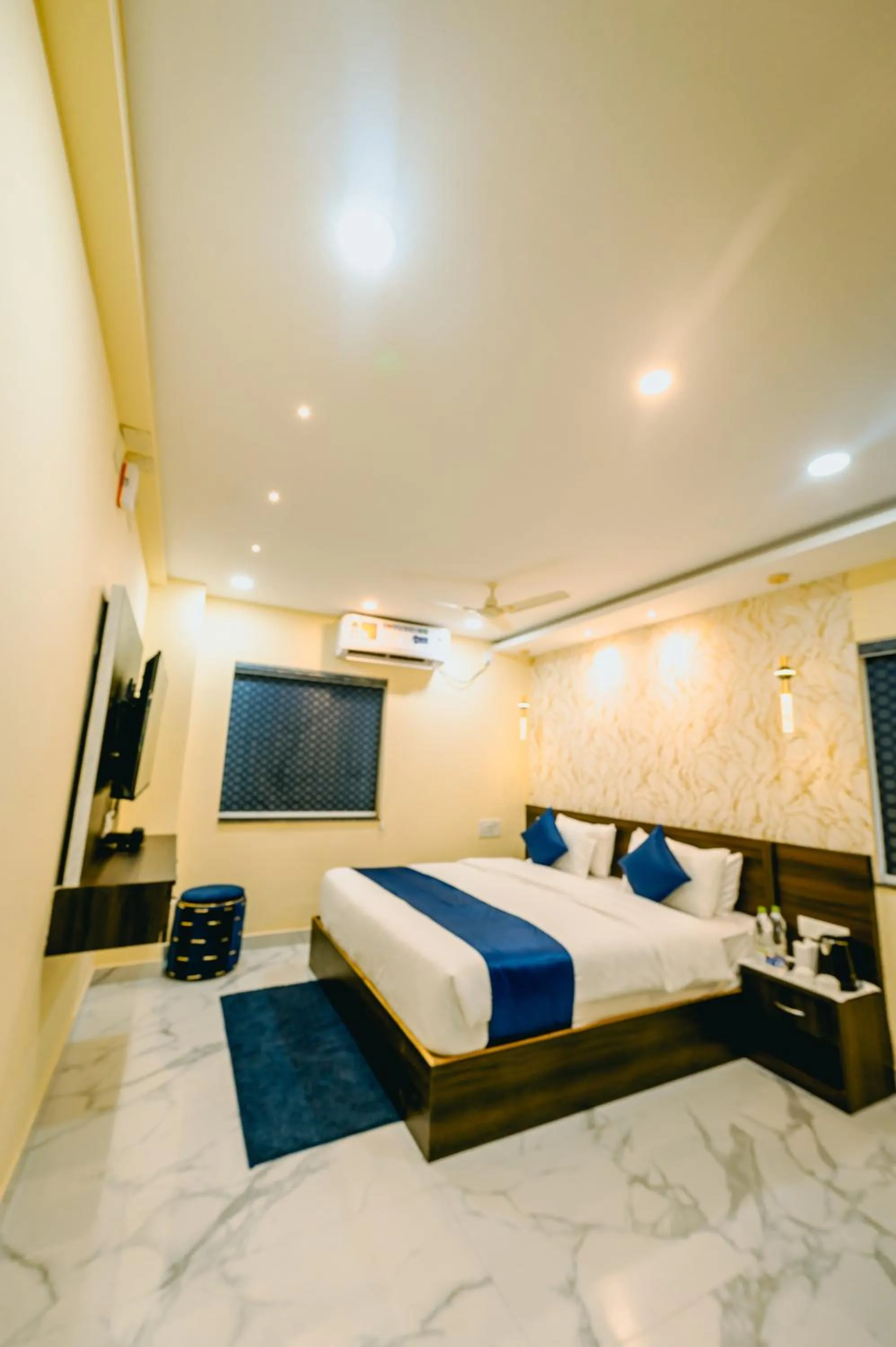 Bed in Livotel Premium Hotel