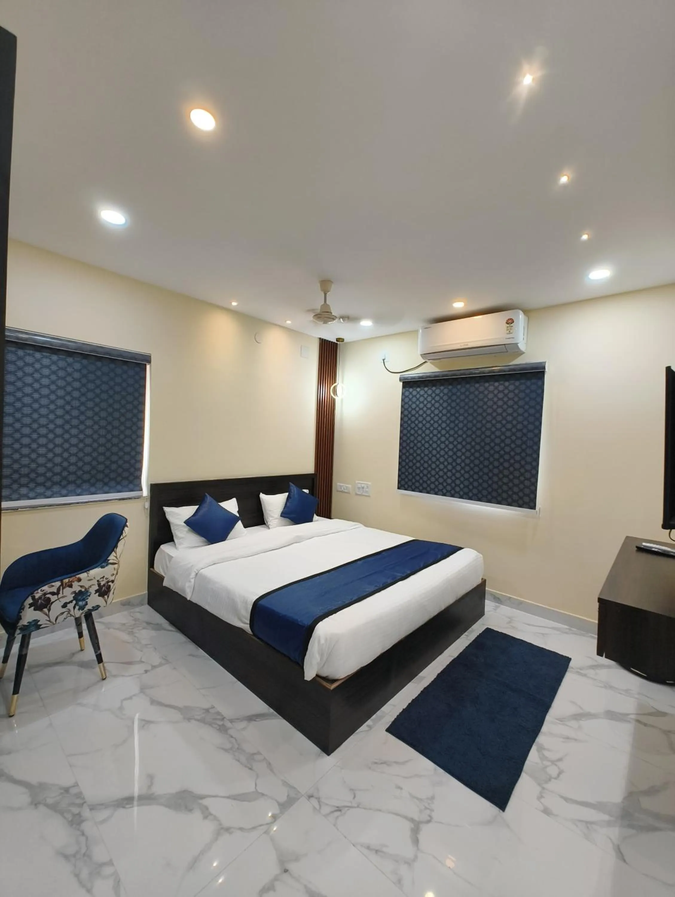 Photo of the whole room, Bed in Livotel Premium Hotel