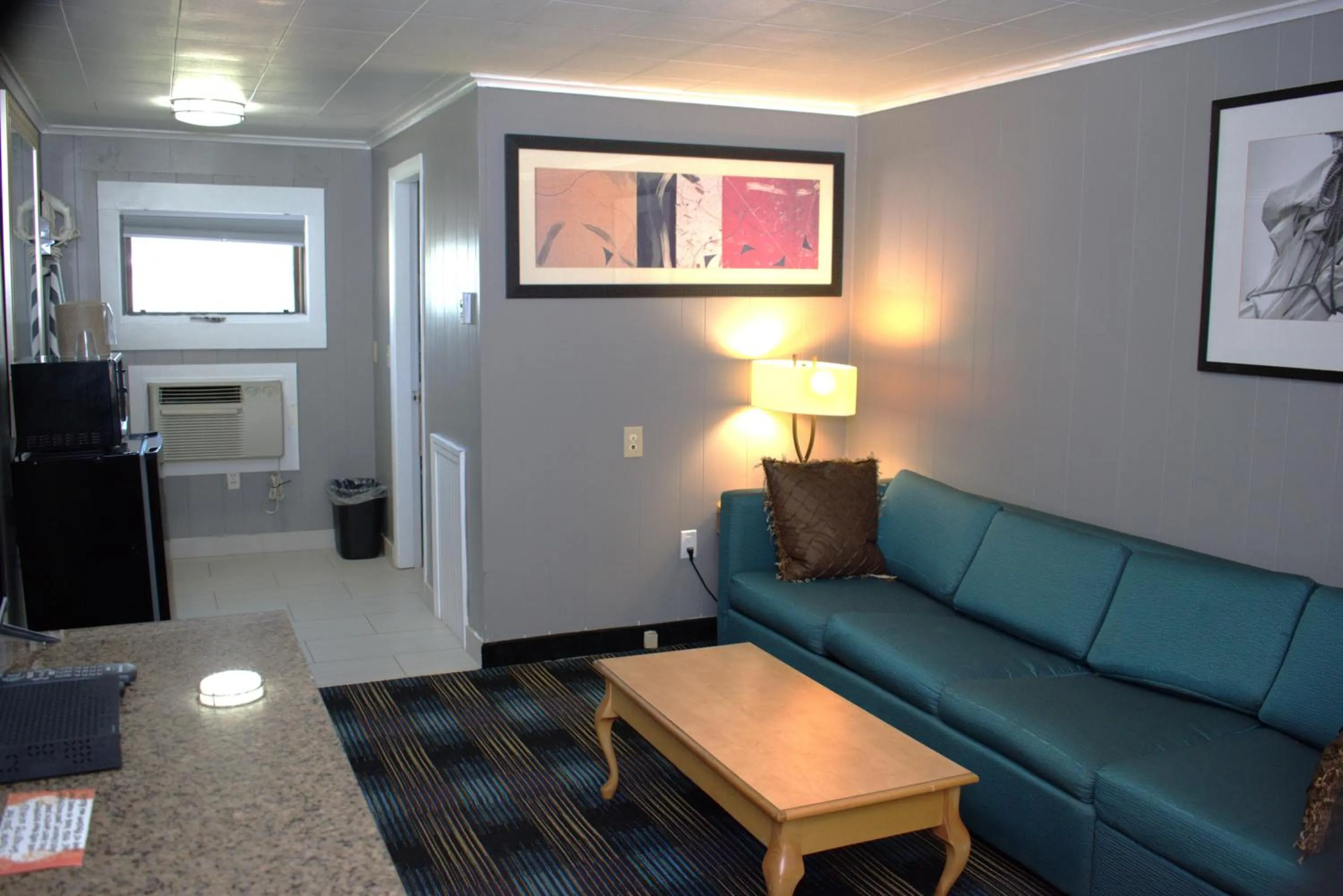 Living room in Pilgrim Inn & Cottages