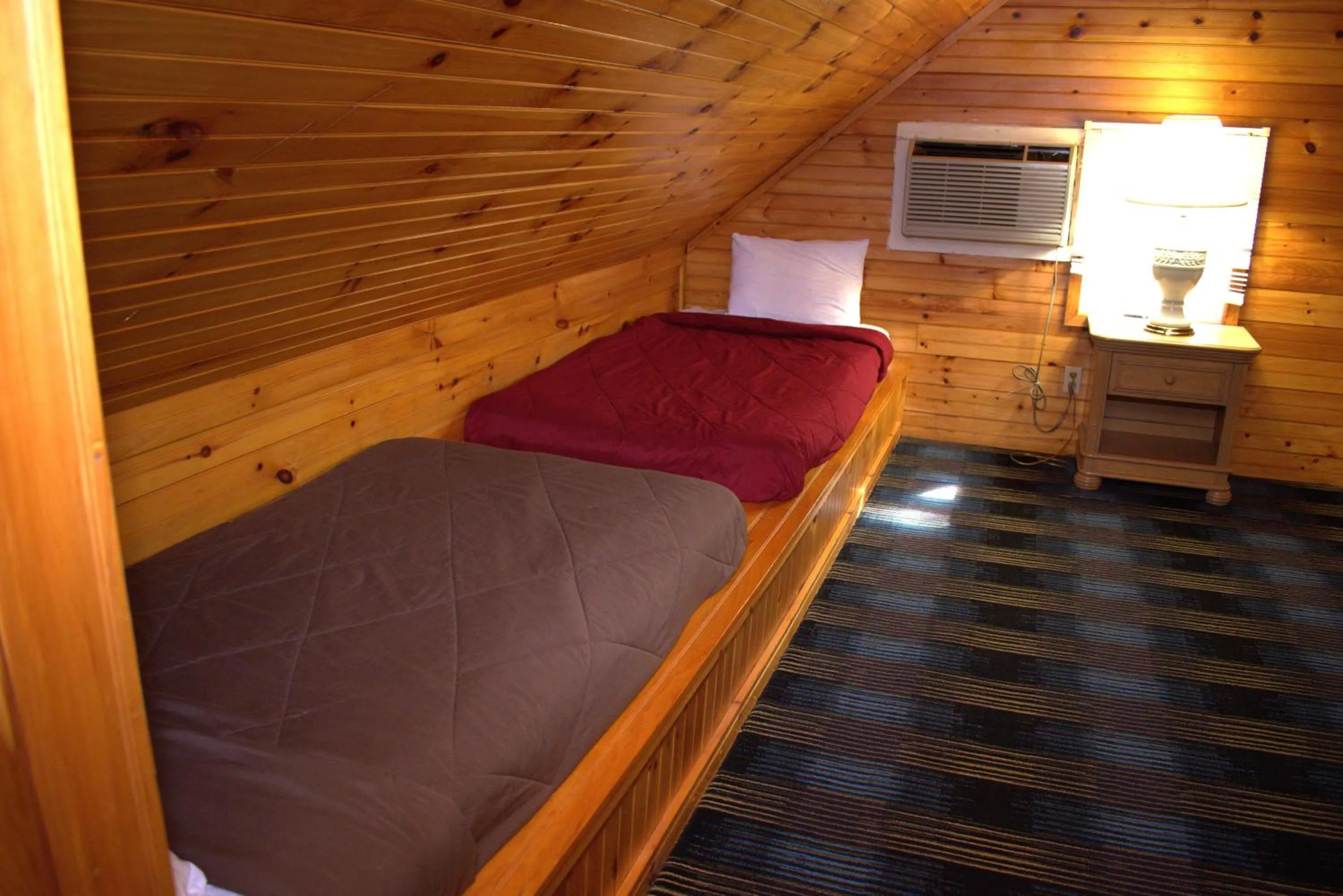 Bed in Pilgrim Inn & Cottages