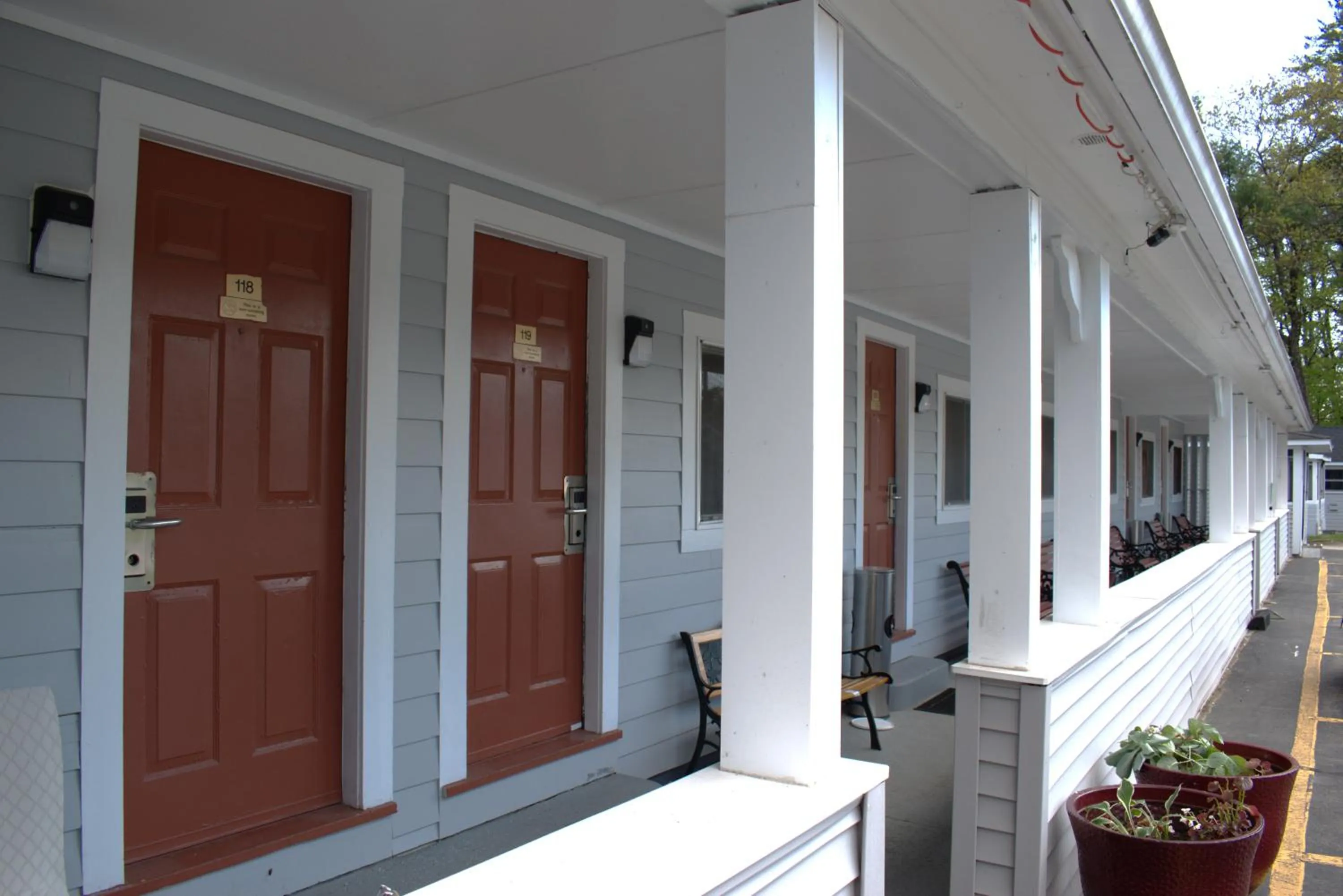 Facade/entrance in Pilgrim Inn & Cottages