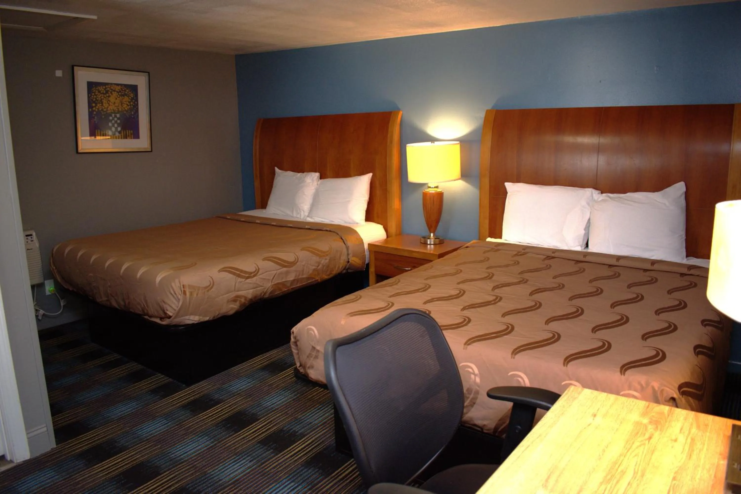 Bed in Pilgrim Inn & Cottages