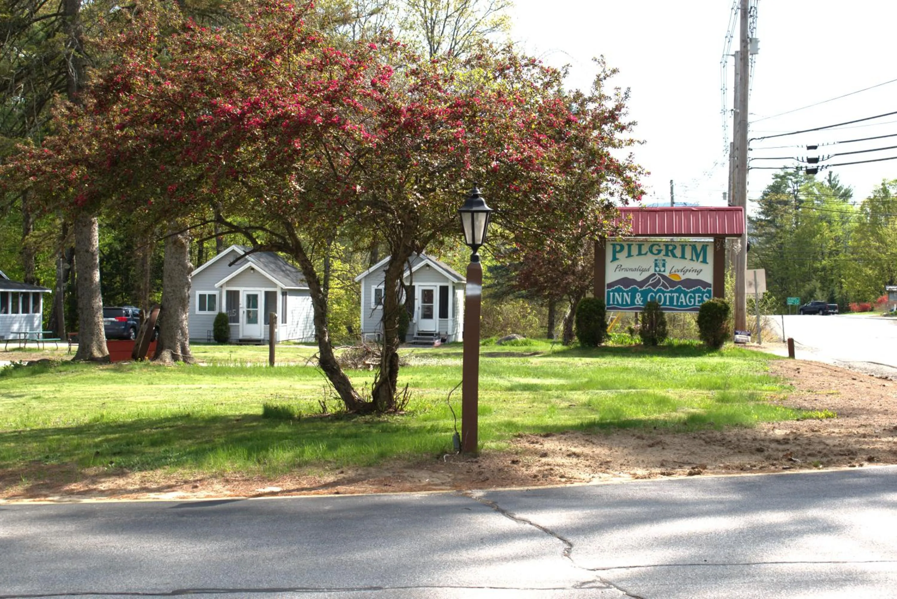 Day in Pilgrim Inn & Cottages