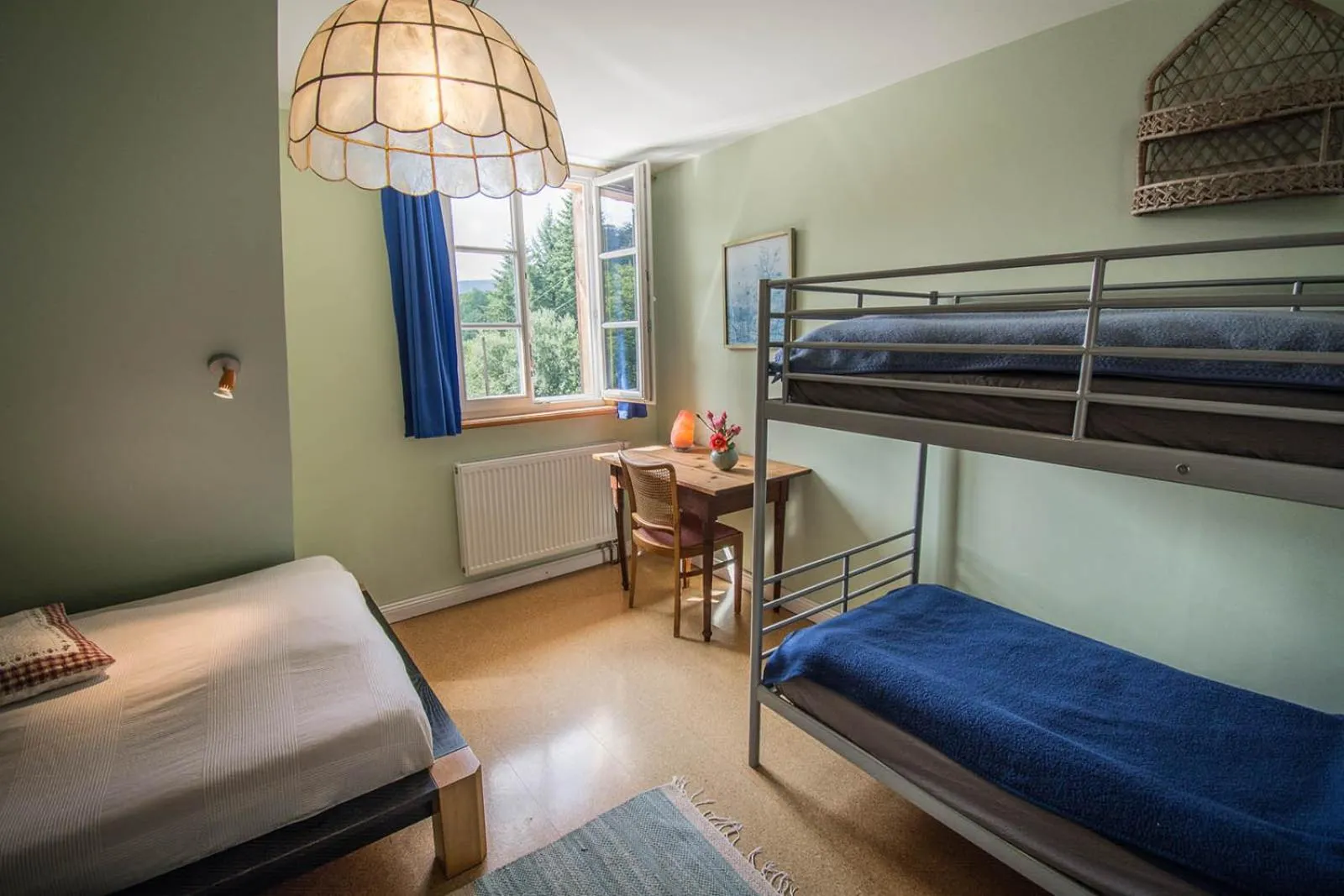 Photo of the whole room, Bed in Villa Louisental - Gruppenunterkunft für Selbstversorger