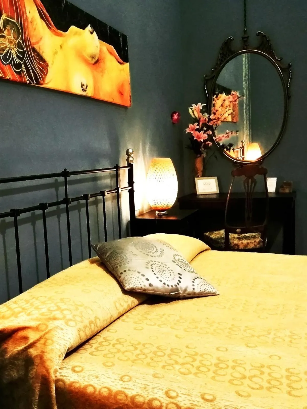 Decorative detail, Bed in B&B Centro900