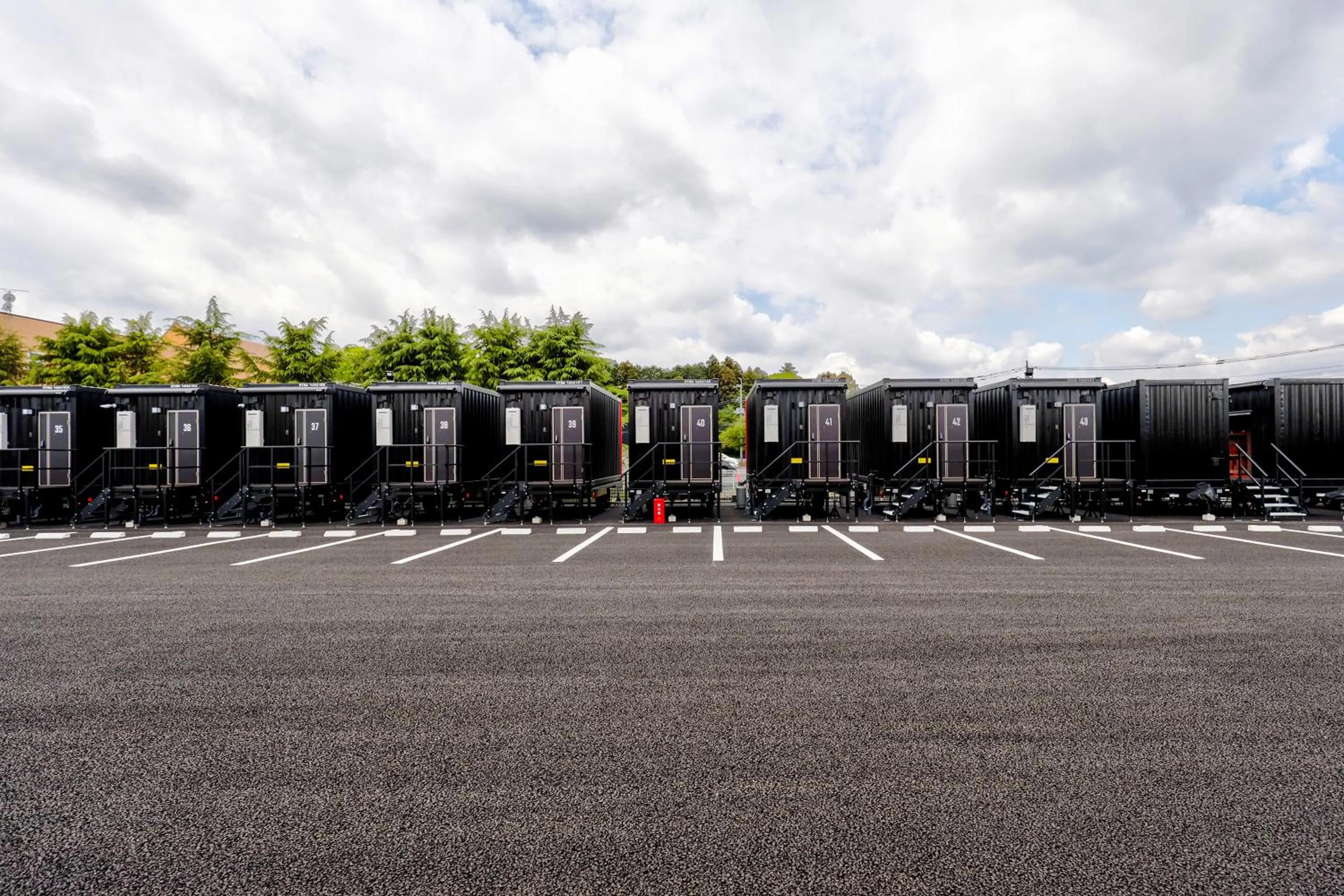 Parking in HOTEL R9 The Yard Mokaaramachi