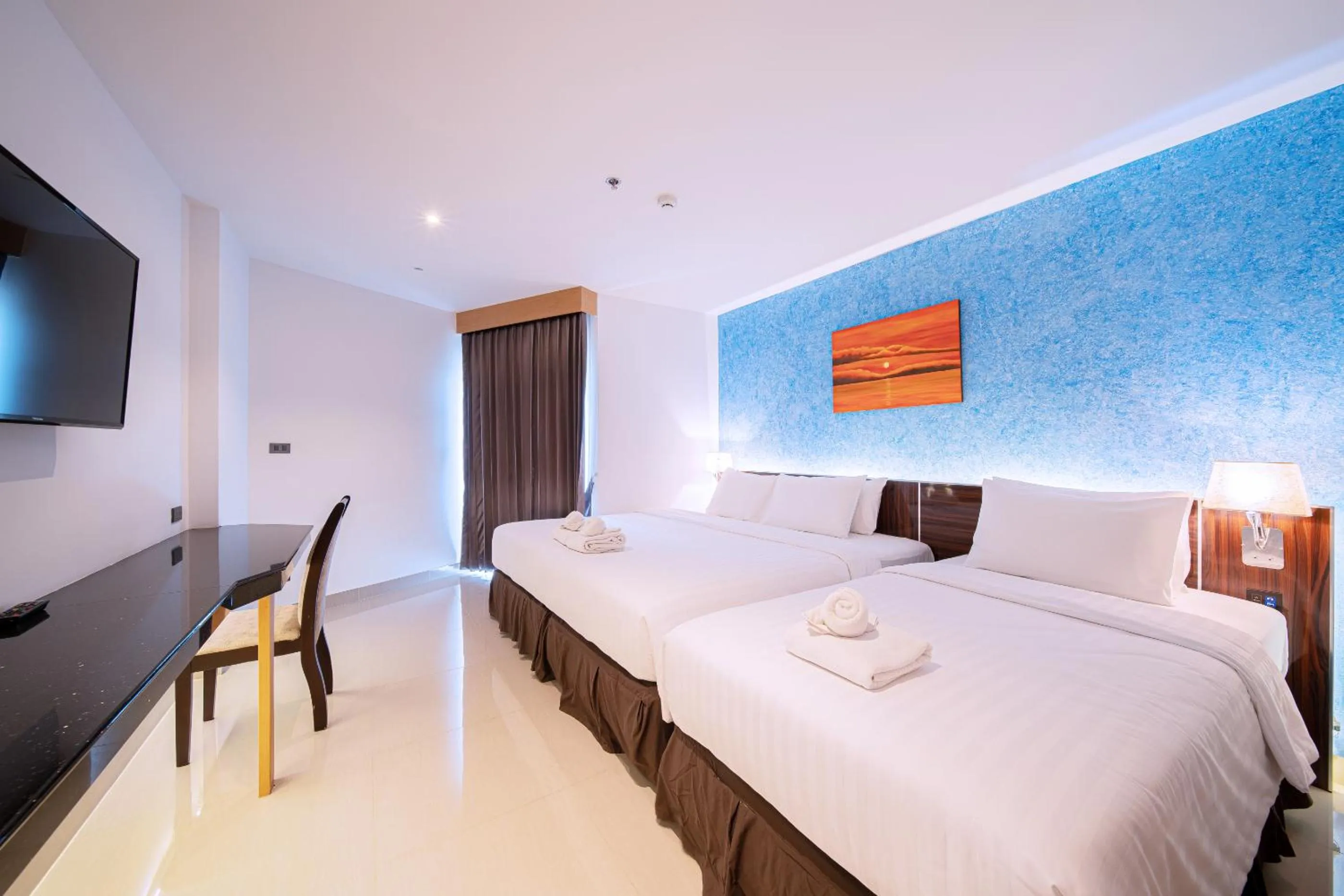 Bedroom, Bed in Royal Prince Resort Pattaya