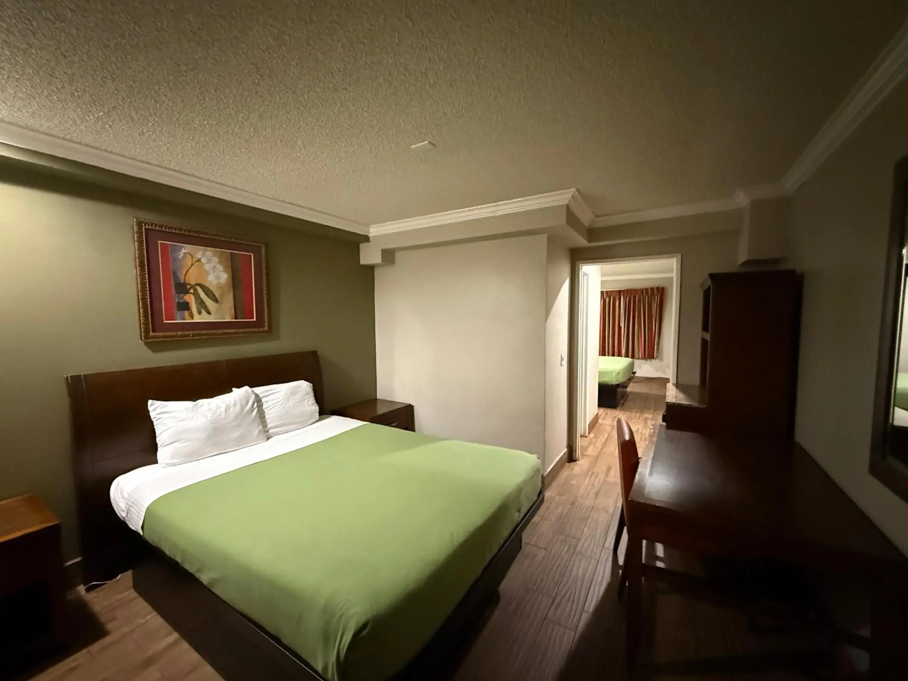 One-Bedroom Suite in Casa Blanca Hotel - Corona One-Bedroom Suite in Casa Blanca Hotel - Corona