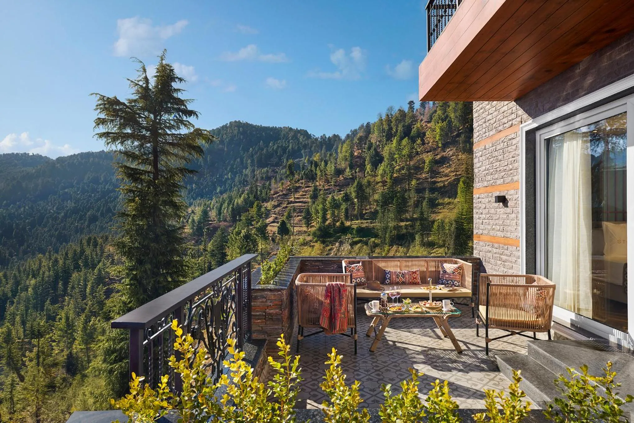 Balcony/Terrace in Storii By ITC Hotels, Narindera Orchards, Kufri