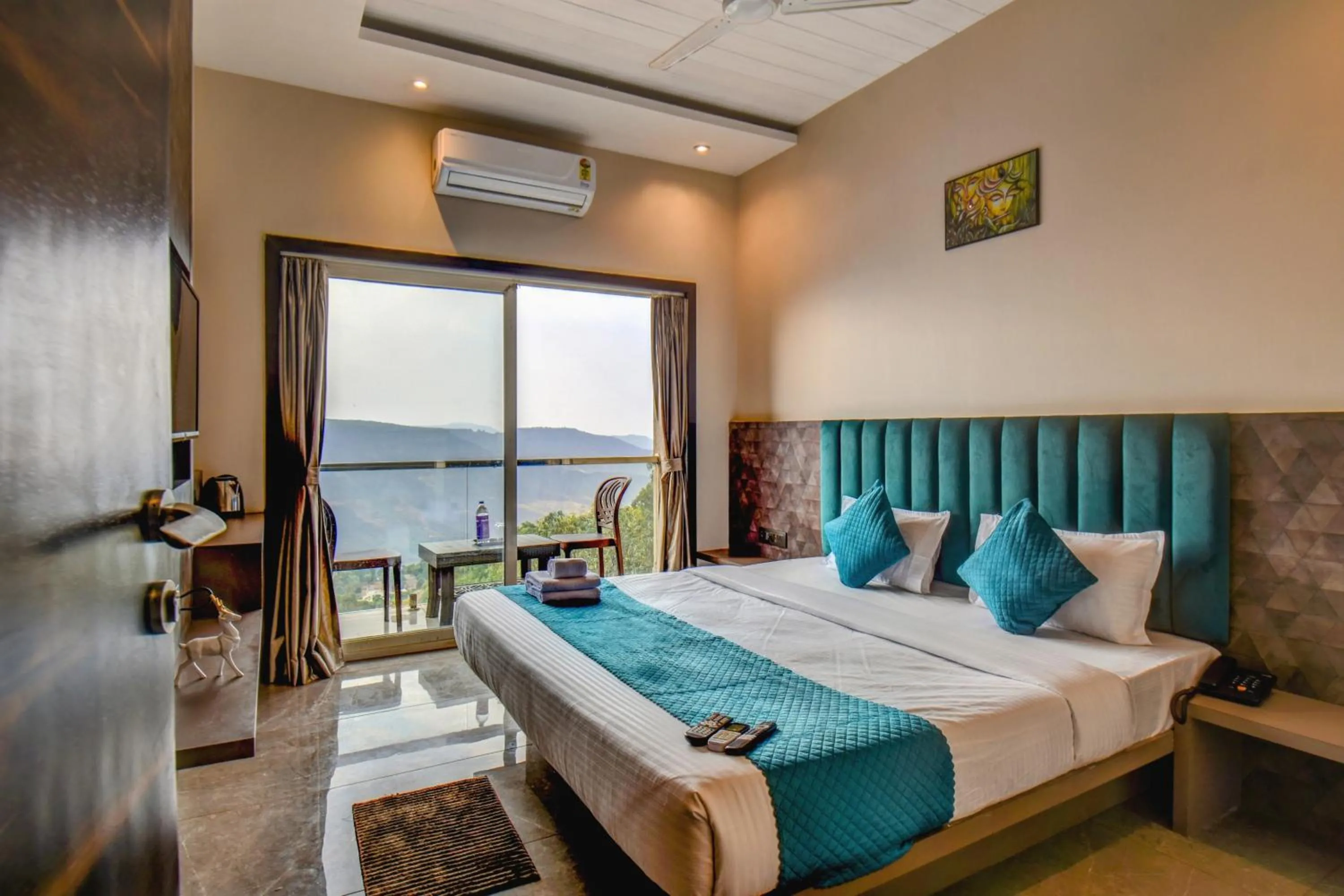 Bed in Holiday Plus