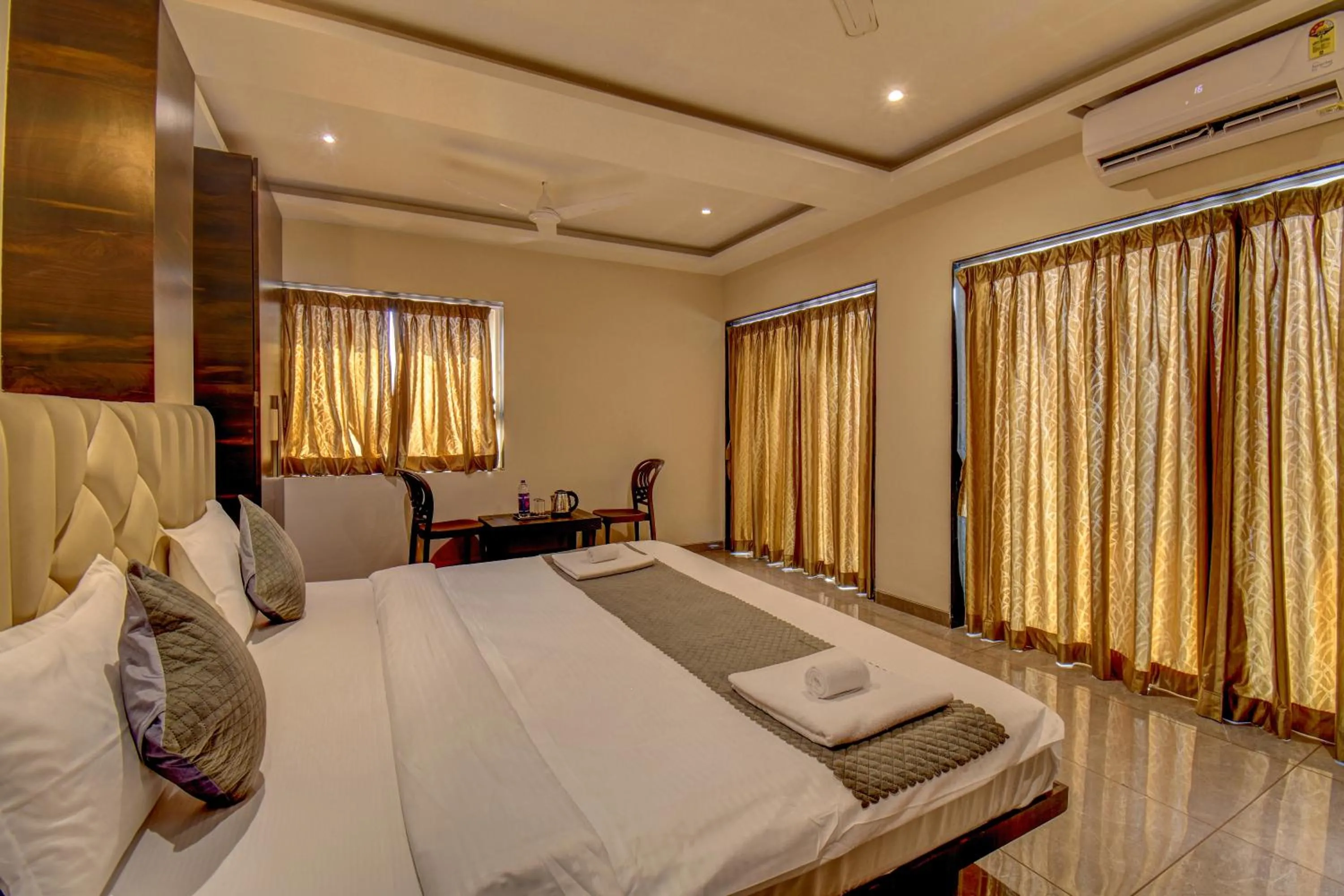 Bed in Holiday Plus