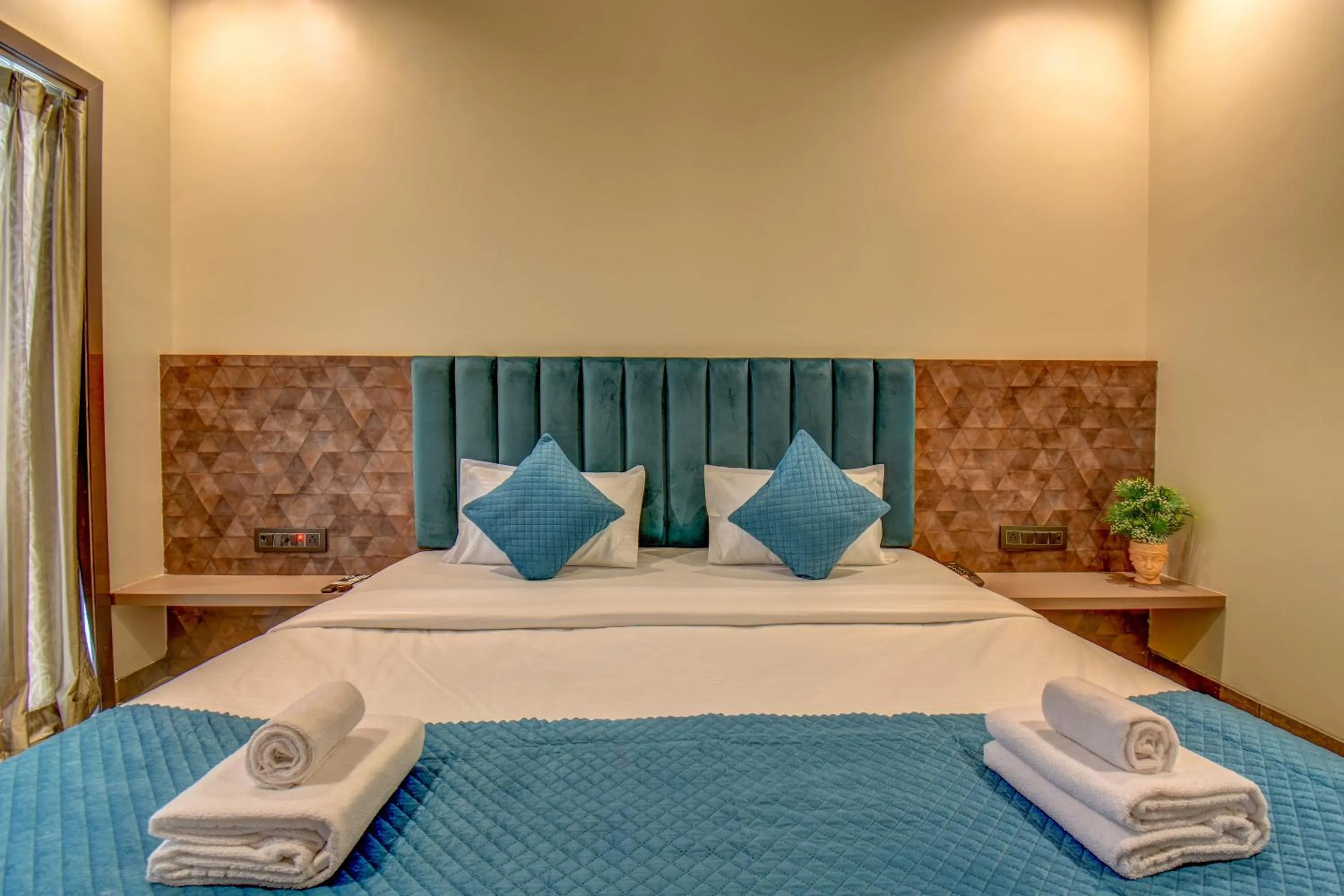 Bed in Holiday Plus