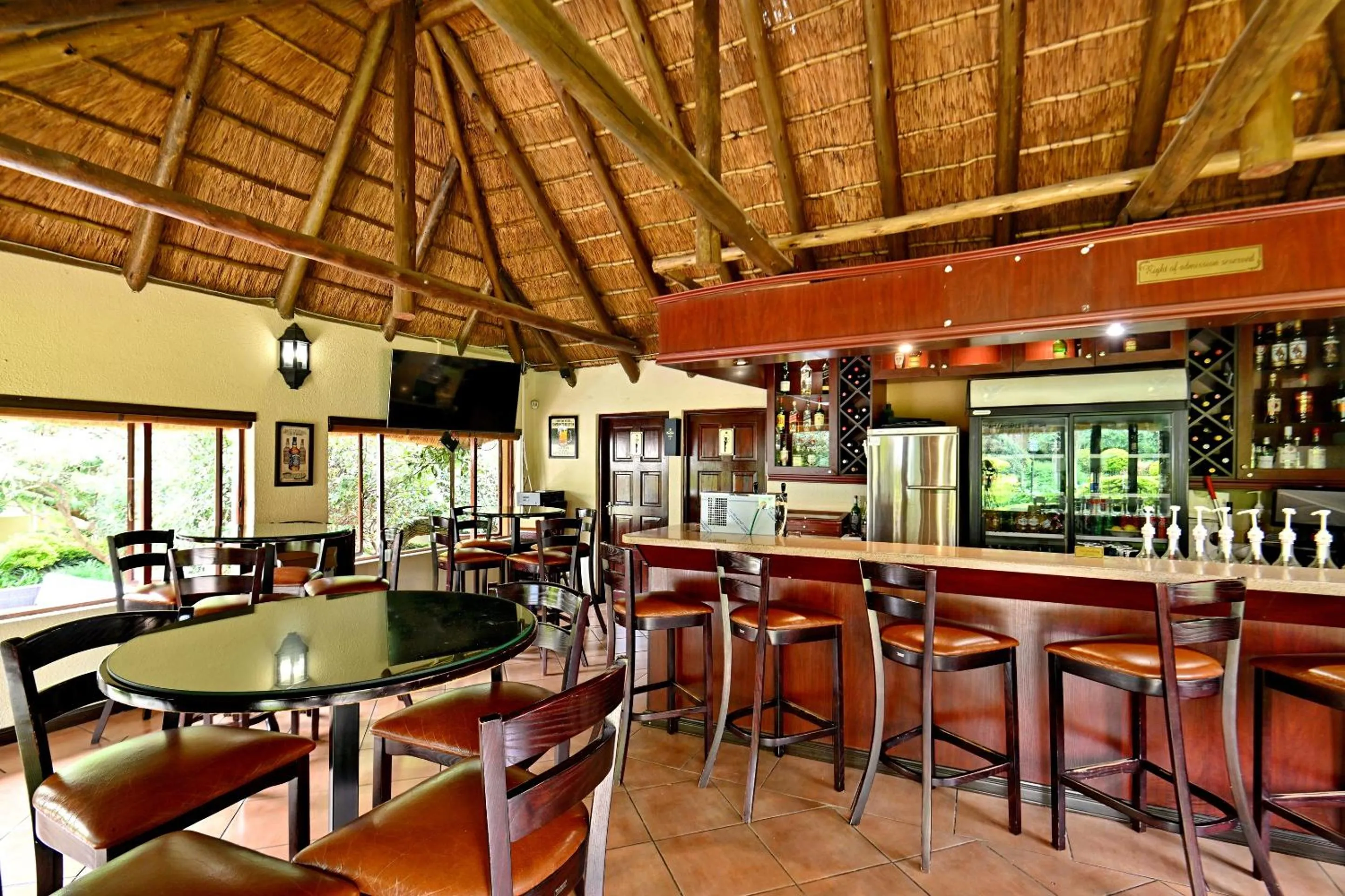 Restaurant/places to eat in Black Eagle Hotel & Spa