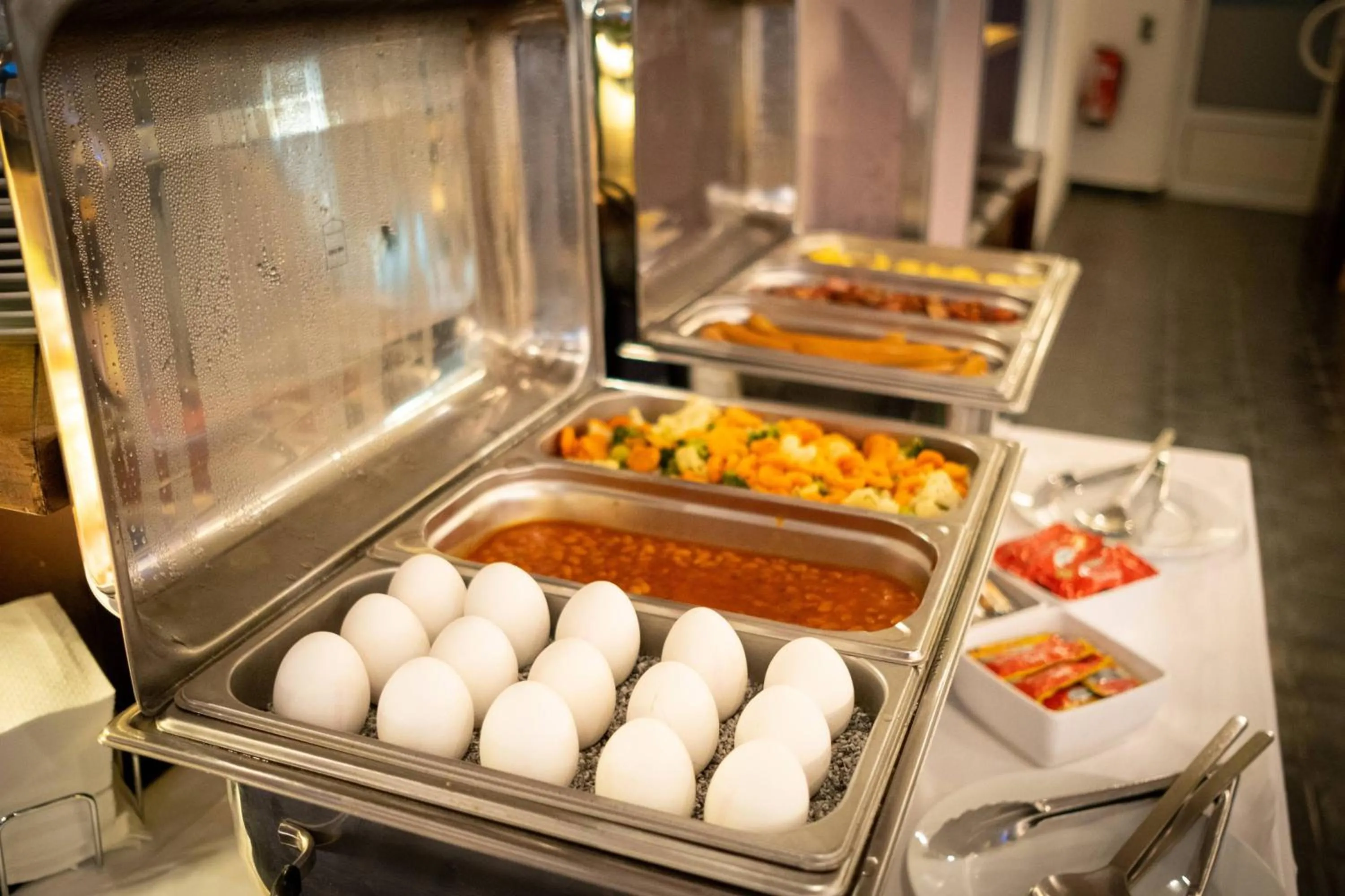 Breakfast in Anor Hotel & Conference Center Frankfurt Airport