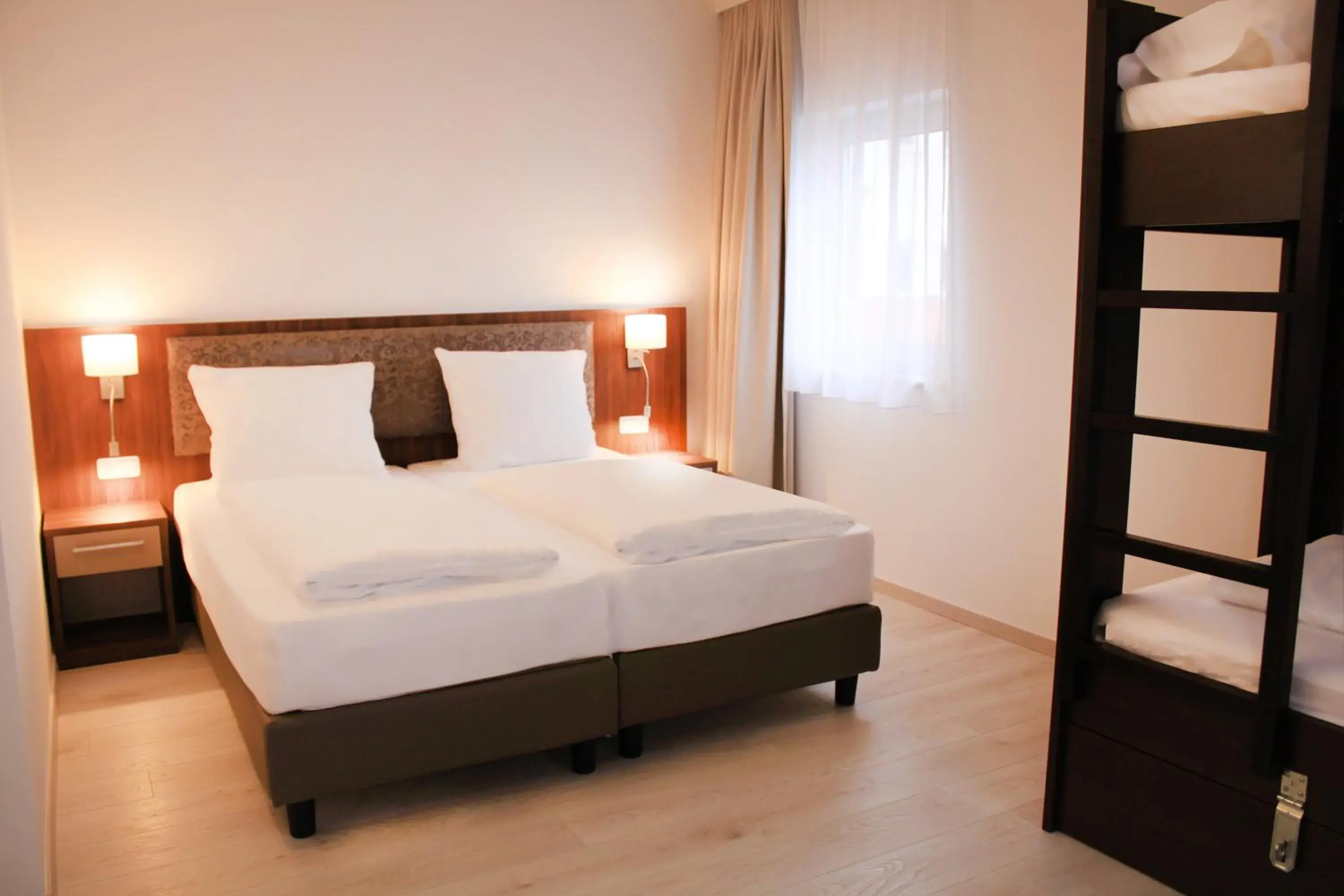 Bed in Anor Hotel & Conference Center Frankfurt Airport Bed in Anor Hotel & Conference Center Frankfurt Airport