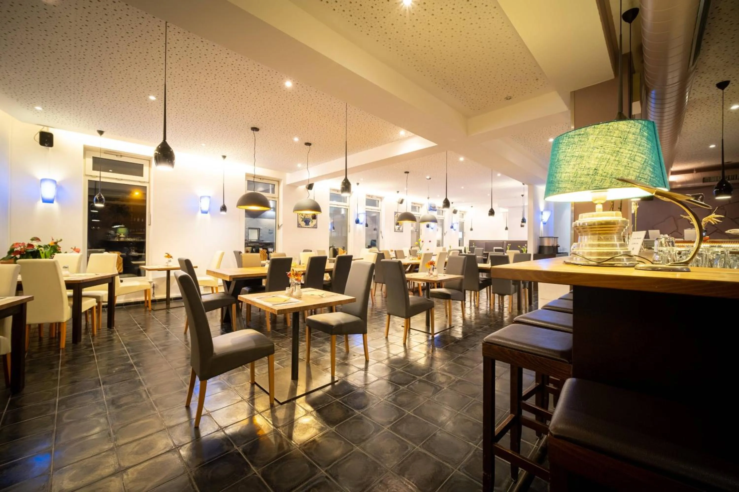 Breakfast in Anor Hotel & Conference Center Frankfurt Airport