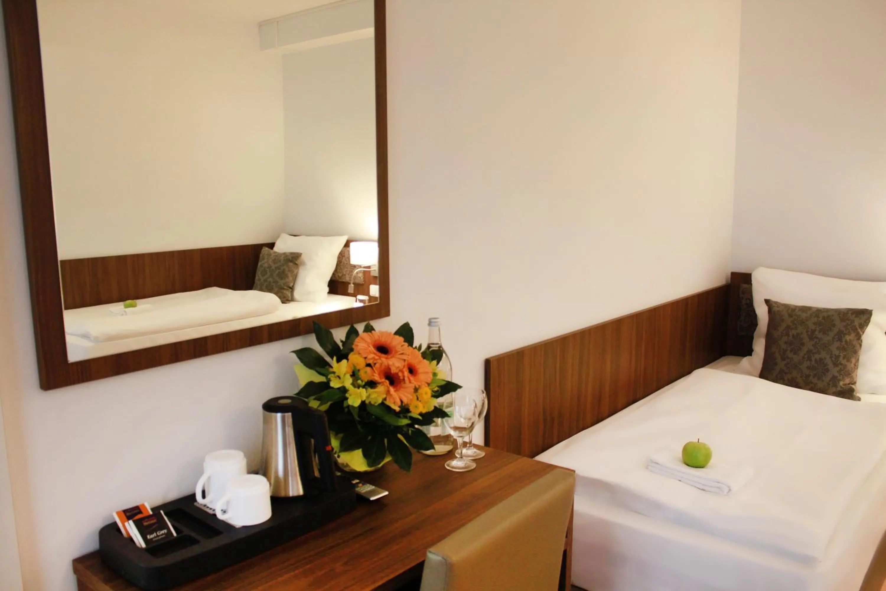 Bed in Anor Hotel & Conference Center Frankfurt Airport