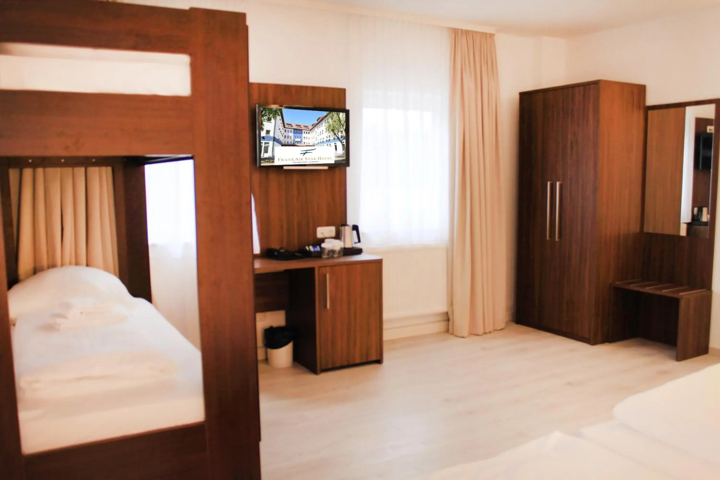 Bed in Anor Hotel & Conference Center Frankfurt Airport Bed in Anor Hotel & Conference Center Frankfurt Airport