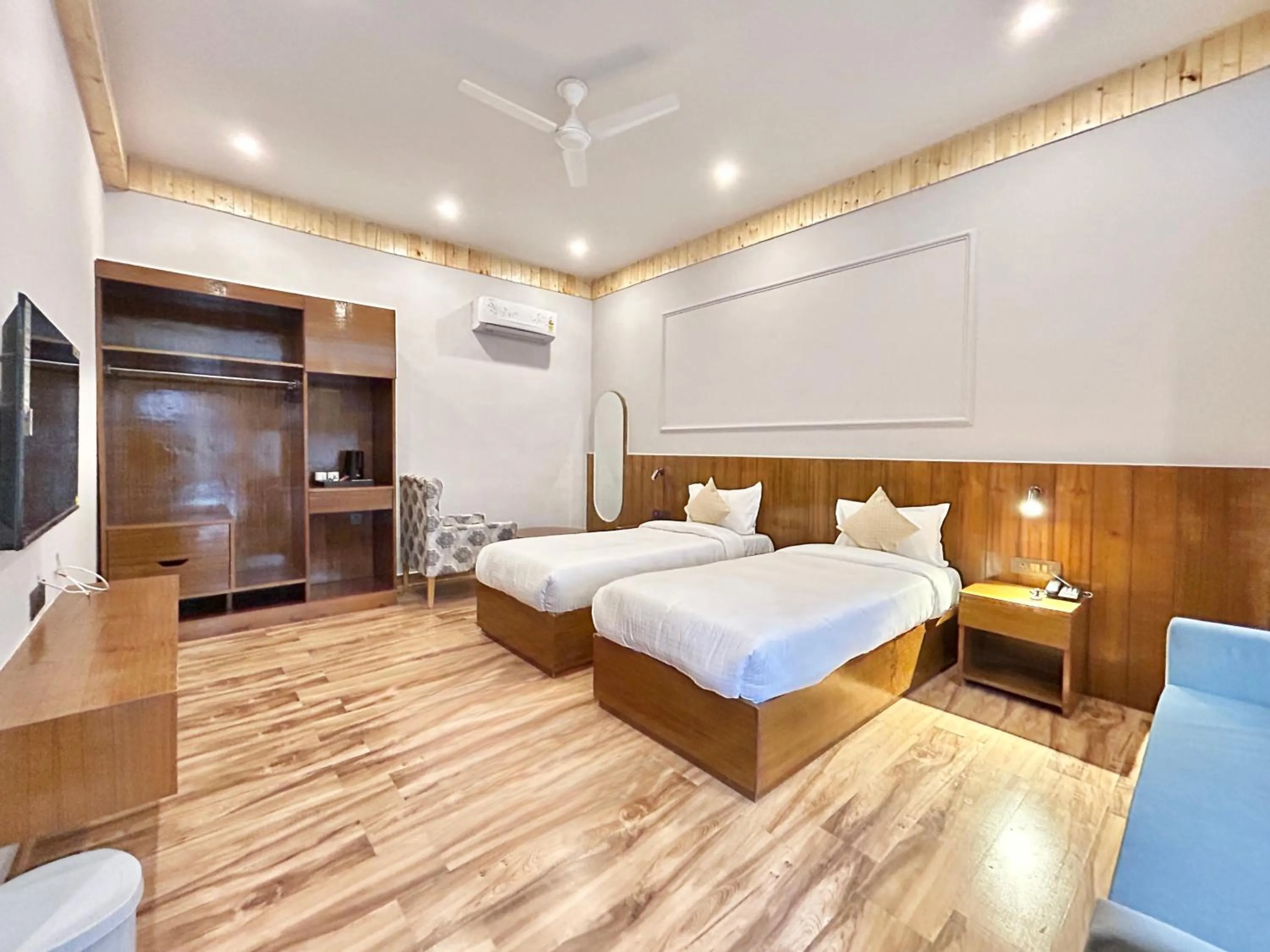 Bed in Ravihans Aranyam - Resort & Restaurant