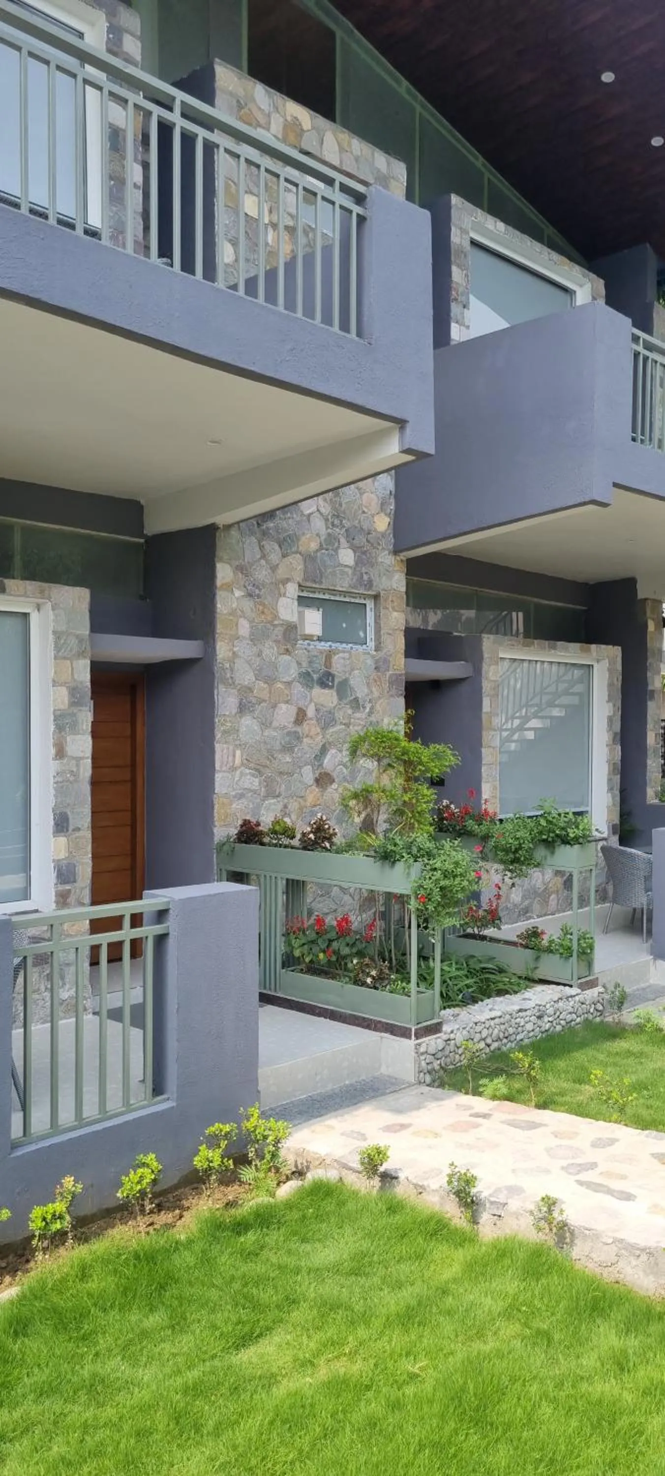 Property building in Ravihans Aranyam - Resort & Restaurant