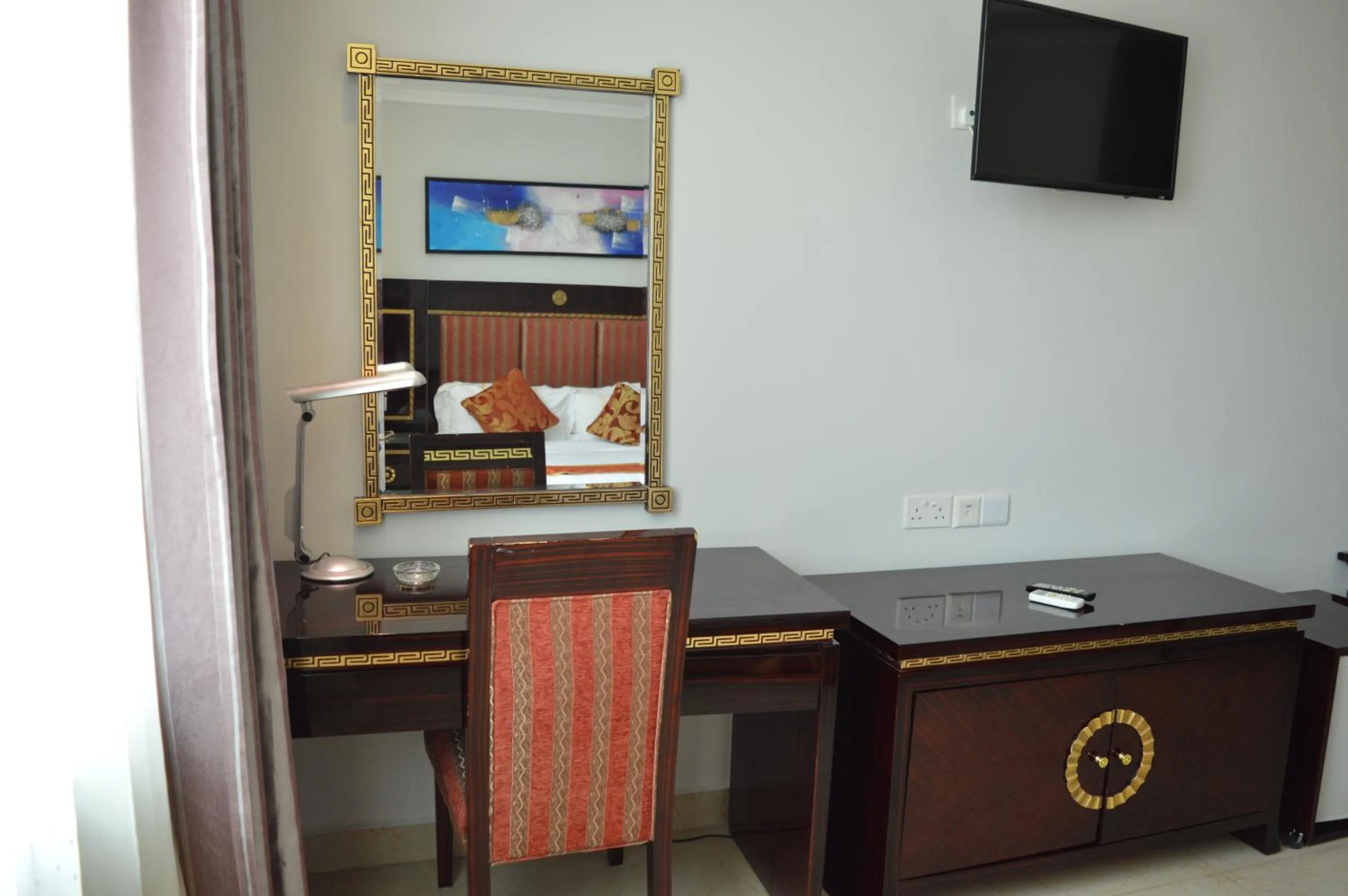 TV and multimedia in Tiffany Diamond Hotels - Mtwara