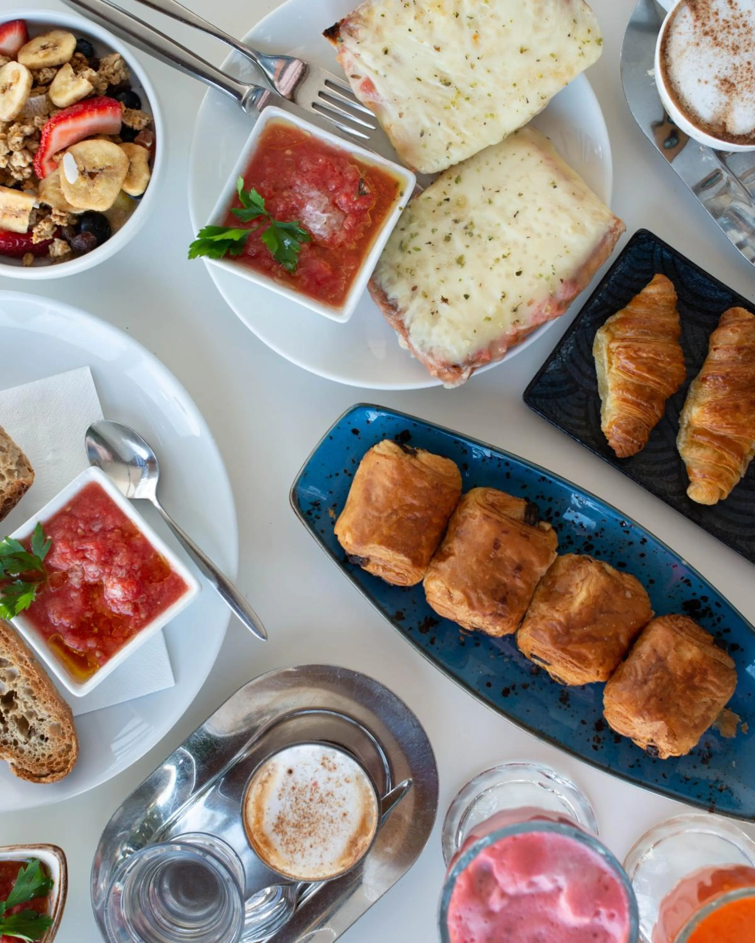 Restaurant/places to eat in Apartamentos Llobet Ibiza